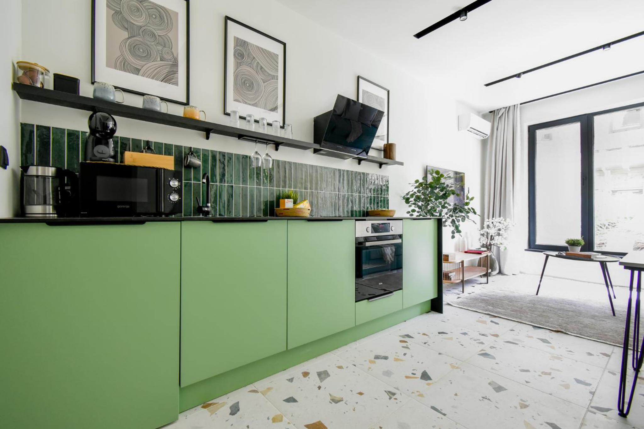 Duplex - Main Street Area - AC - Netflix - Desk