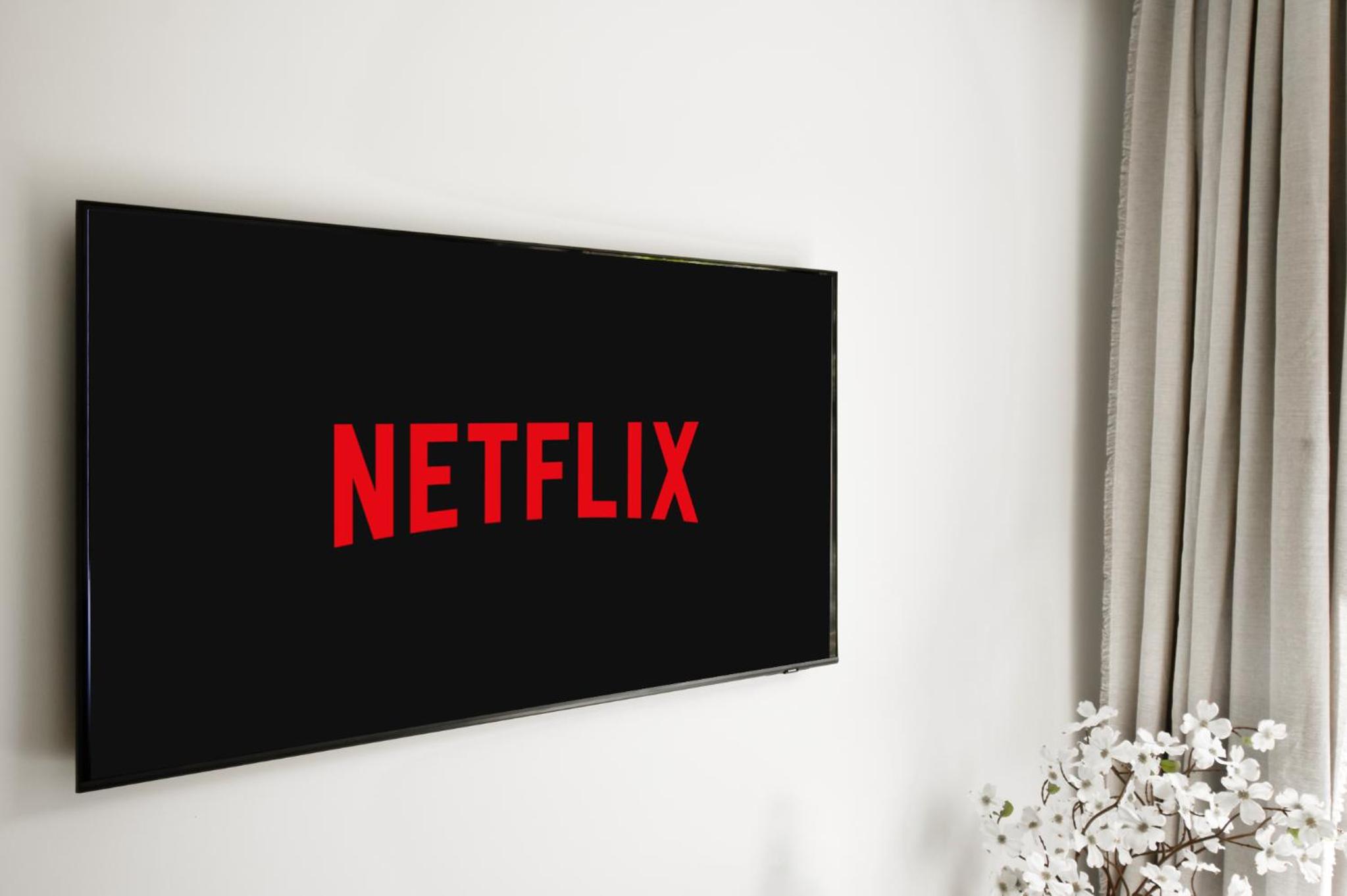 Duplex - Main Street Area - AC - Netflix - Desk