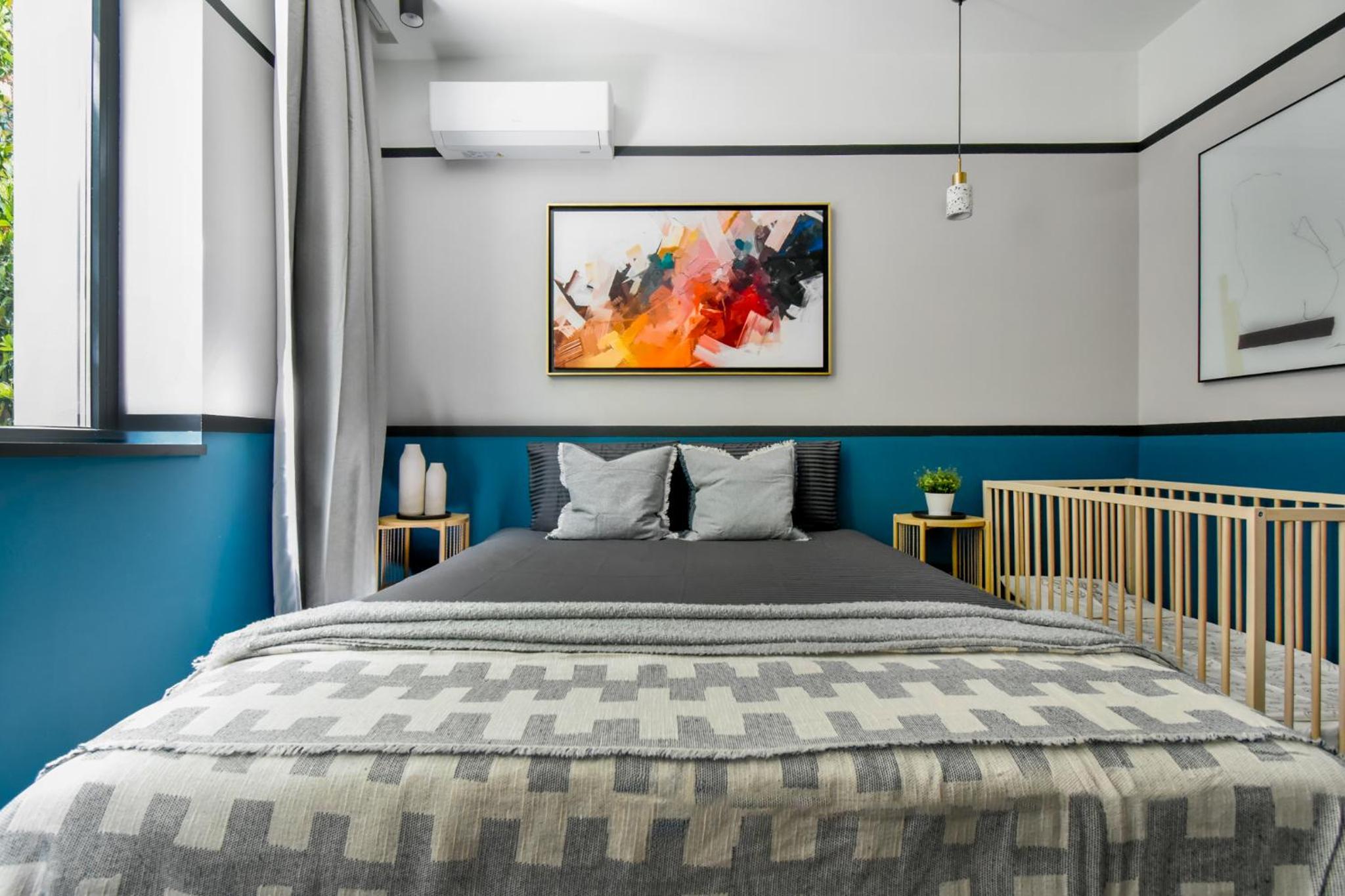 Duplex - Main Street Area - AC - Netflix - Desk