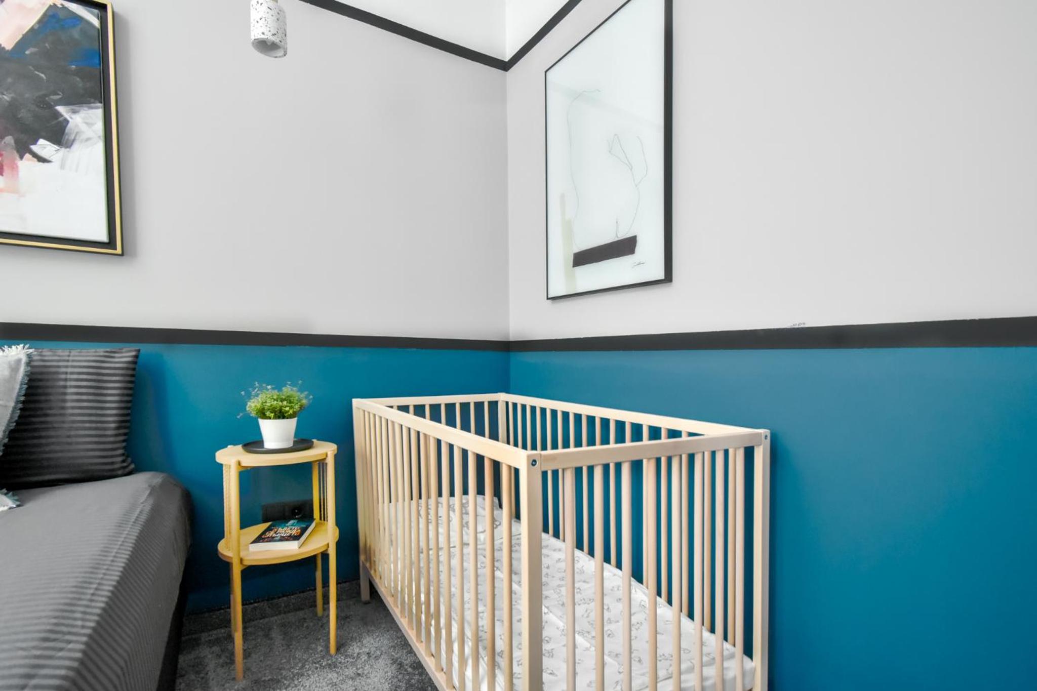 Duplex - Main Street Area - AC - Netflix - Desk