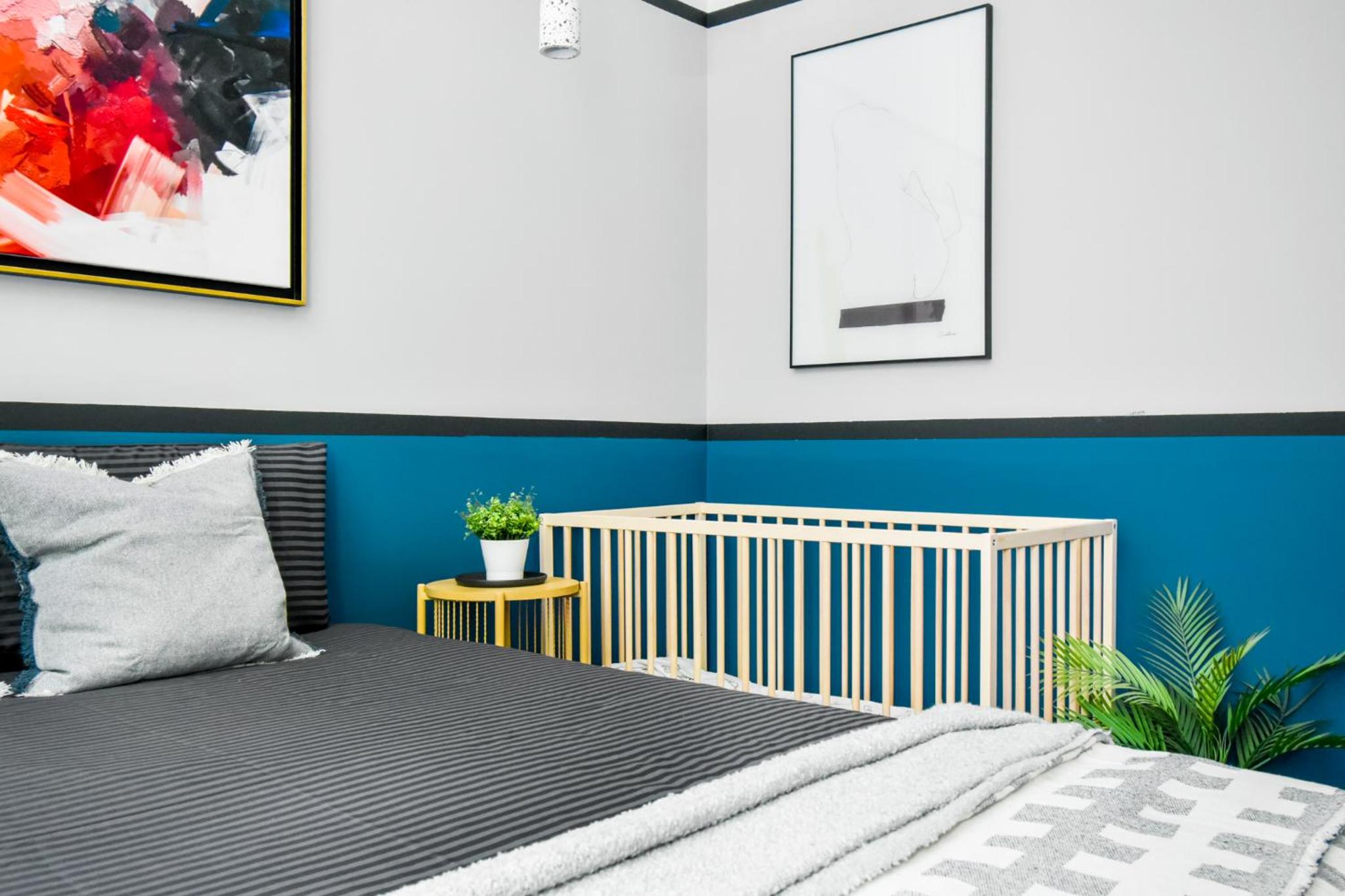 Duplex - Main Street Area - AC - Netflix - Desk