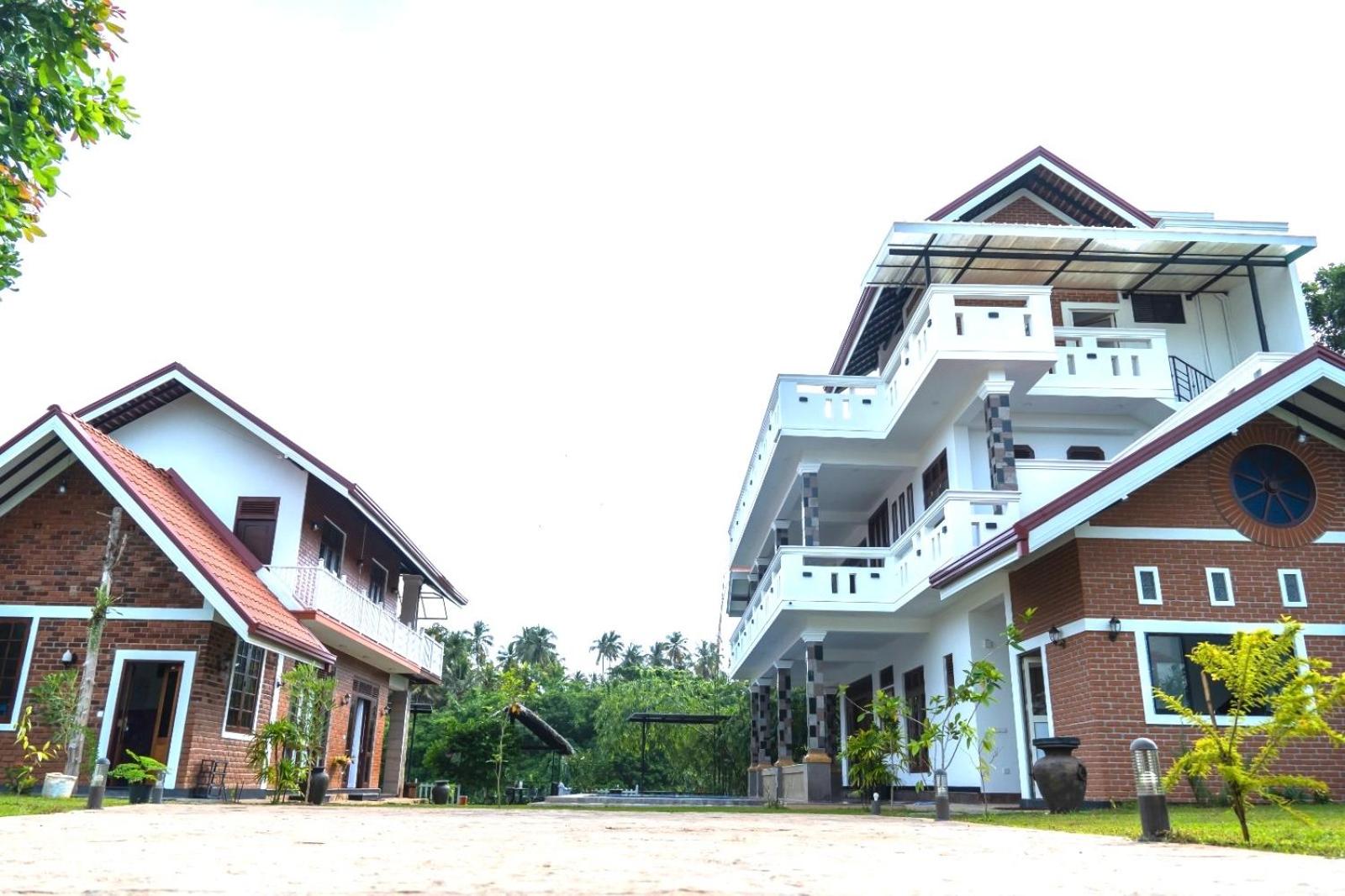Rivershore Villas
