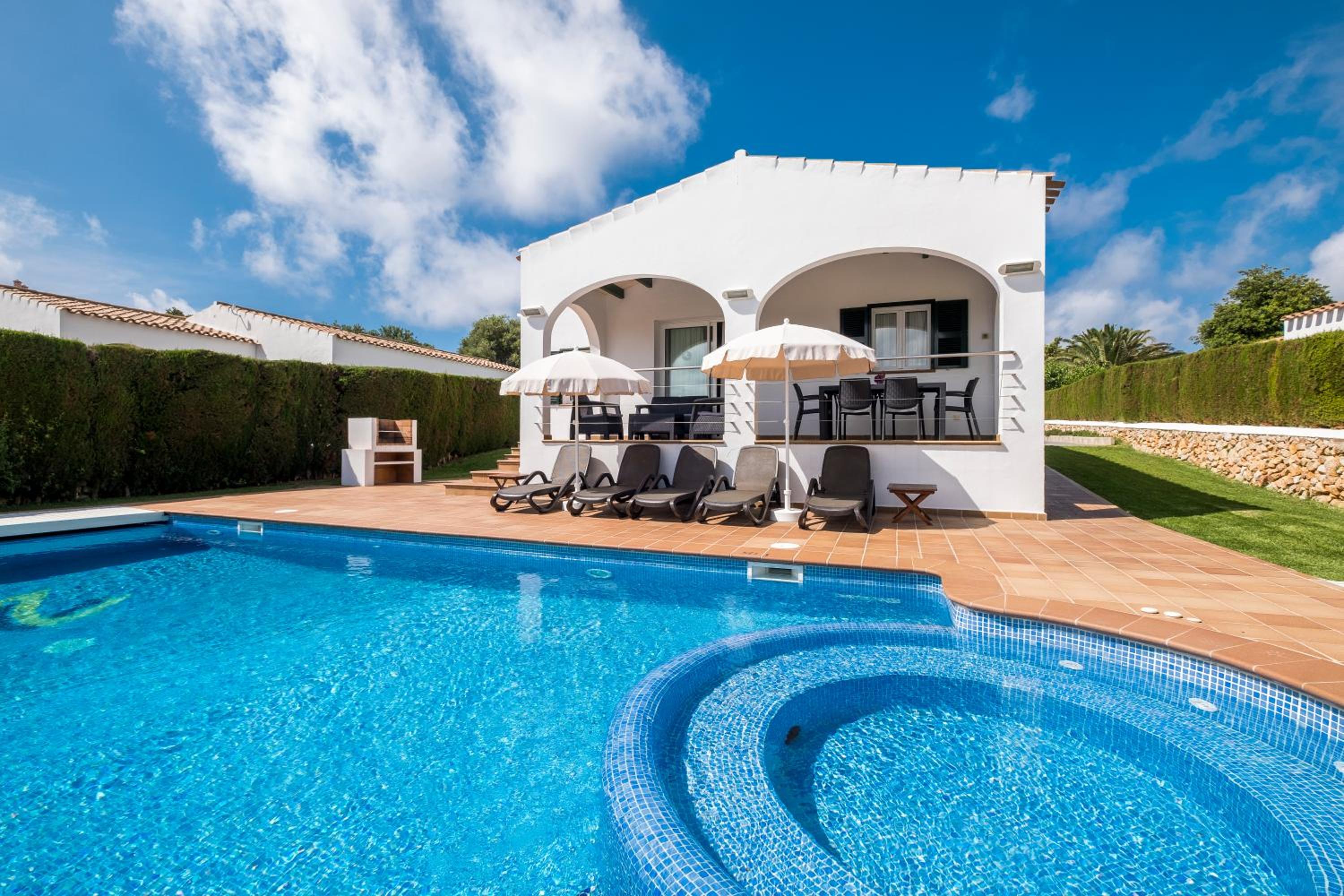 Villas Finesse By MENORCARENTALS