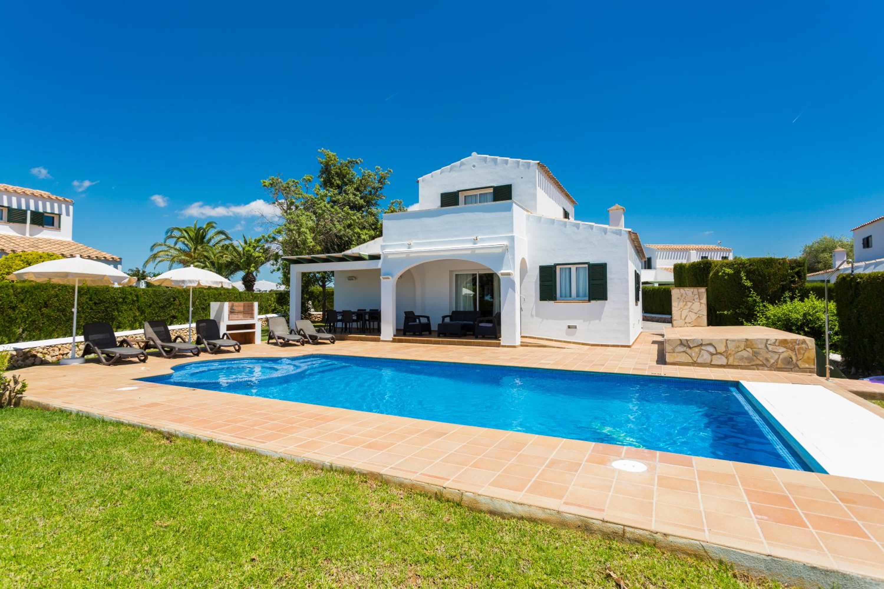 Villas Finesse By MENORCARENTALS