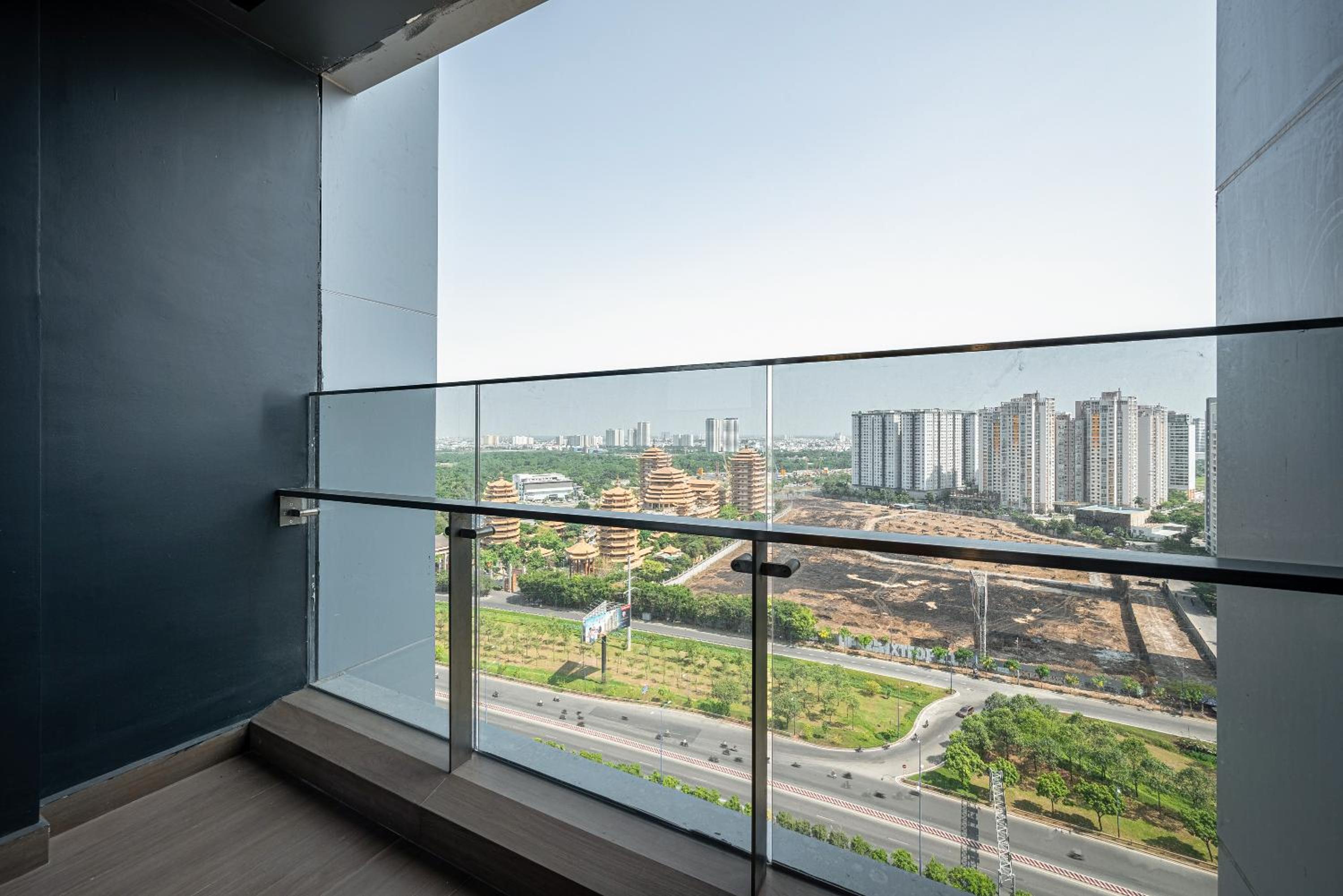 Lumiere Riverside Condotel in HCMC