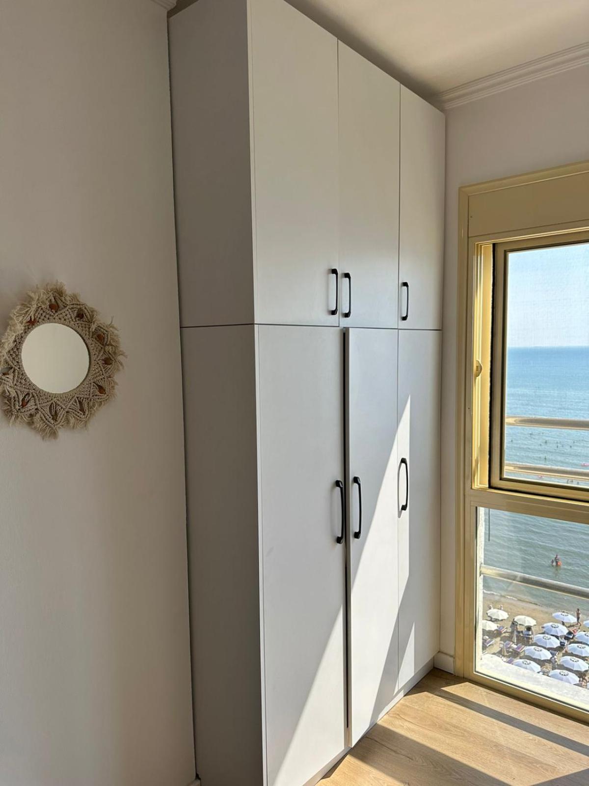 Sea view apartment on the beach