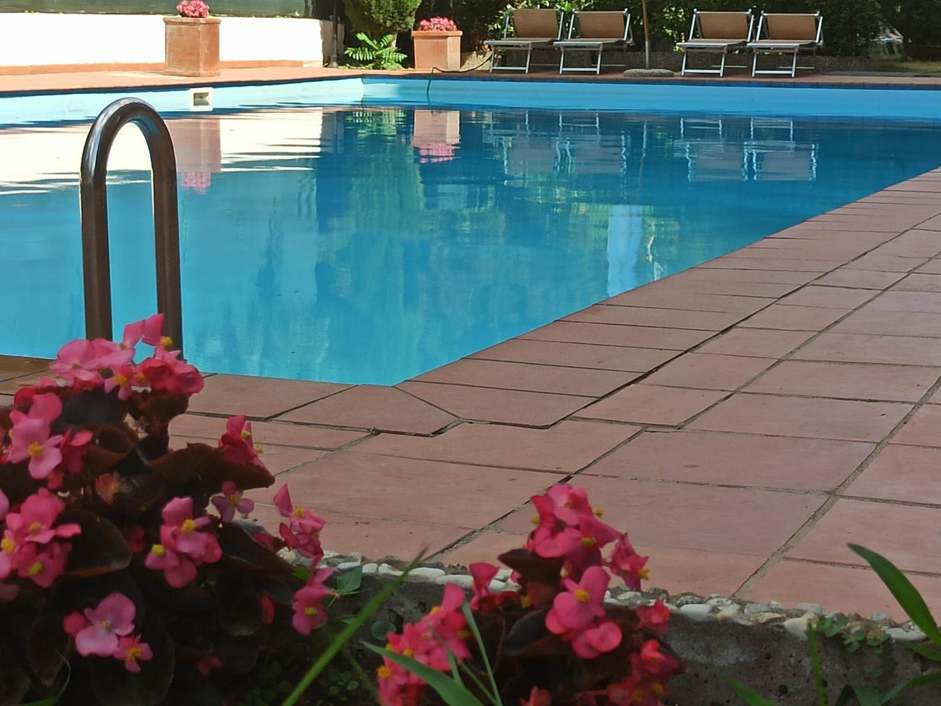 Aurelia Antica Terrace Apt free pool and parking