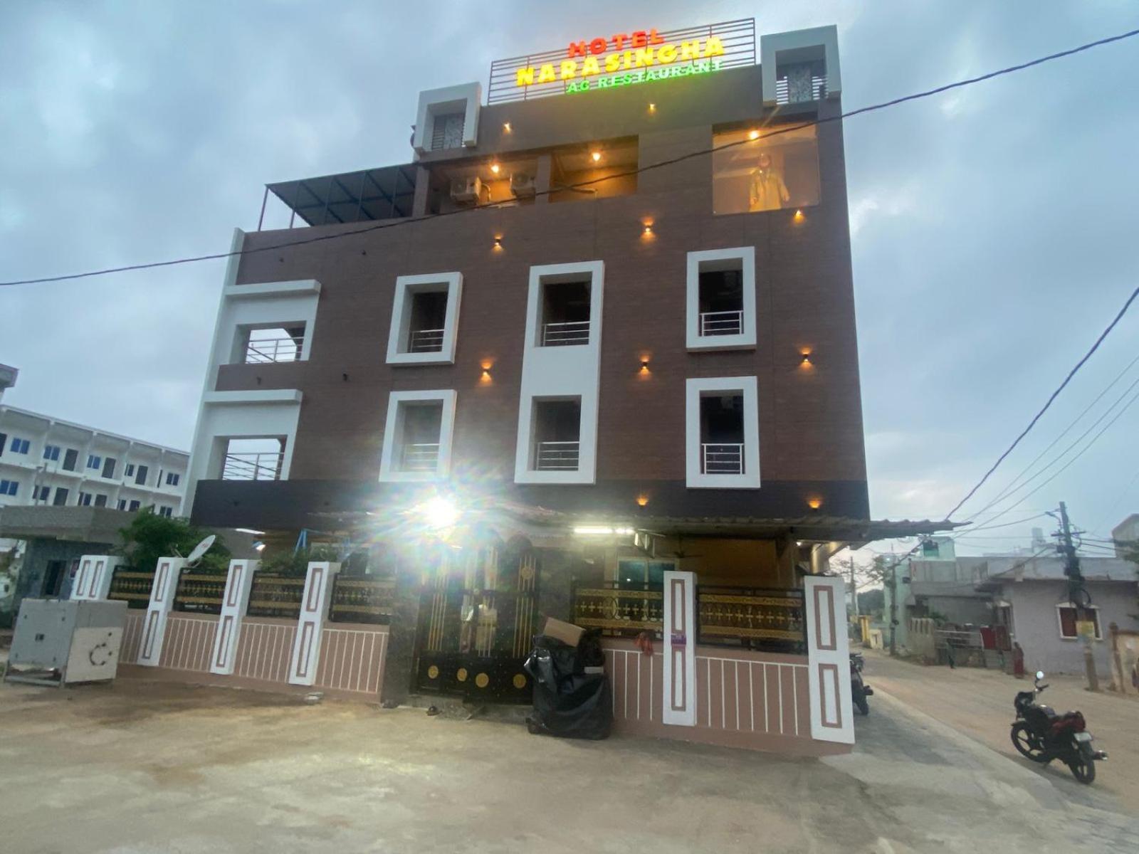 Hotel Narashingha