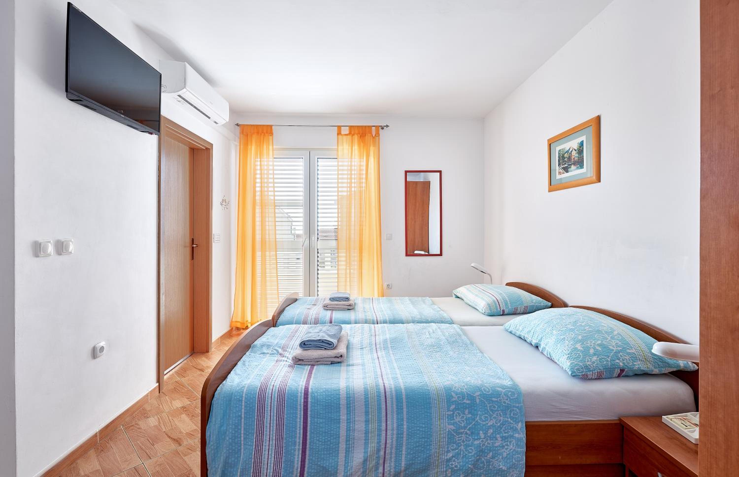 Apartments Ivica