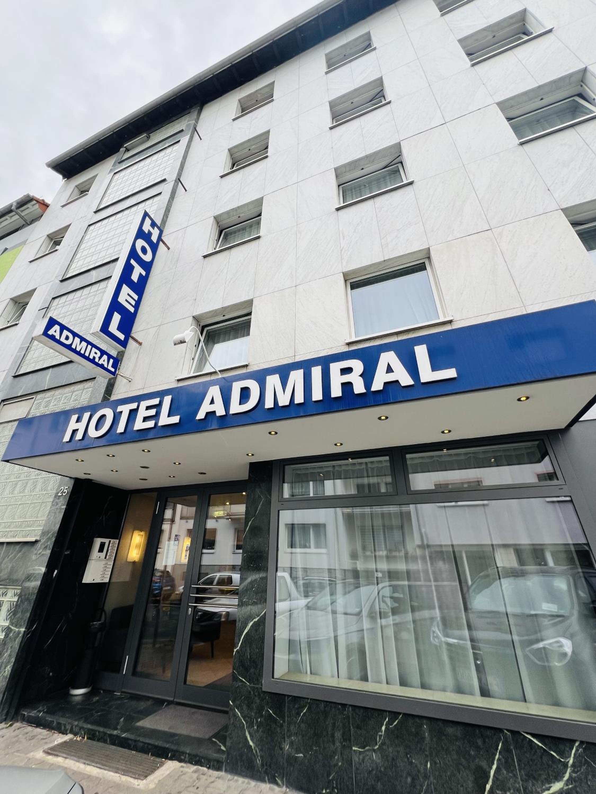 Admiral Hotel - Property Image 4