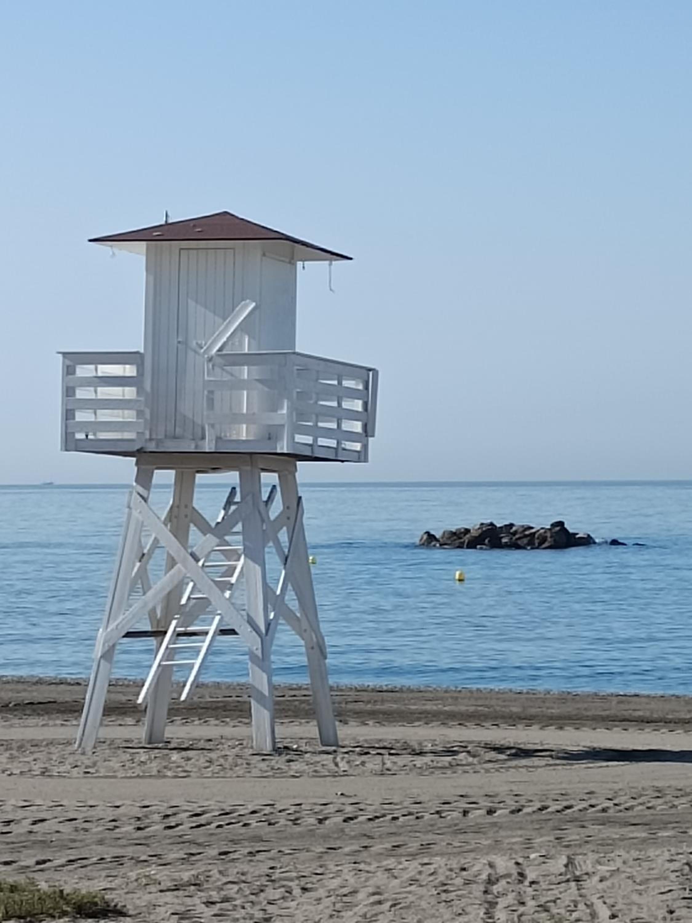 APARTAMENTOS Los PECES MALAGA