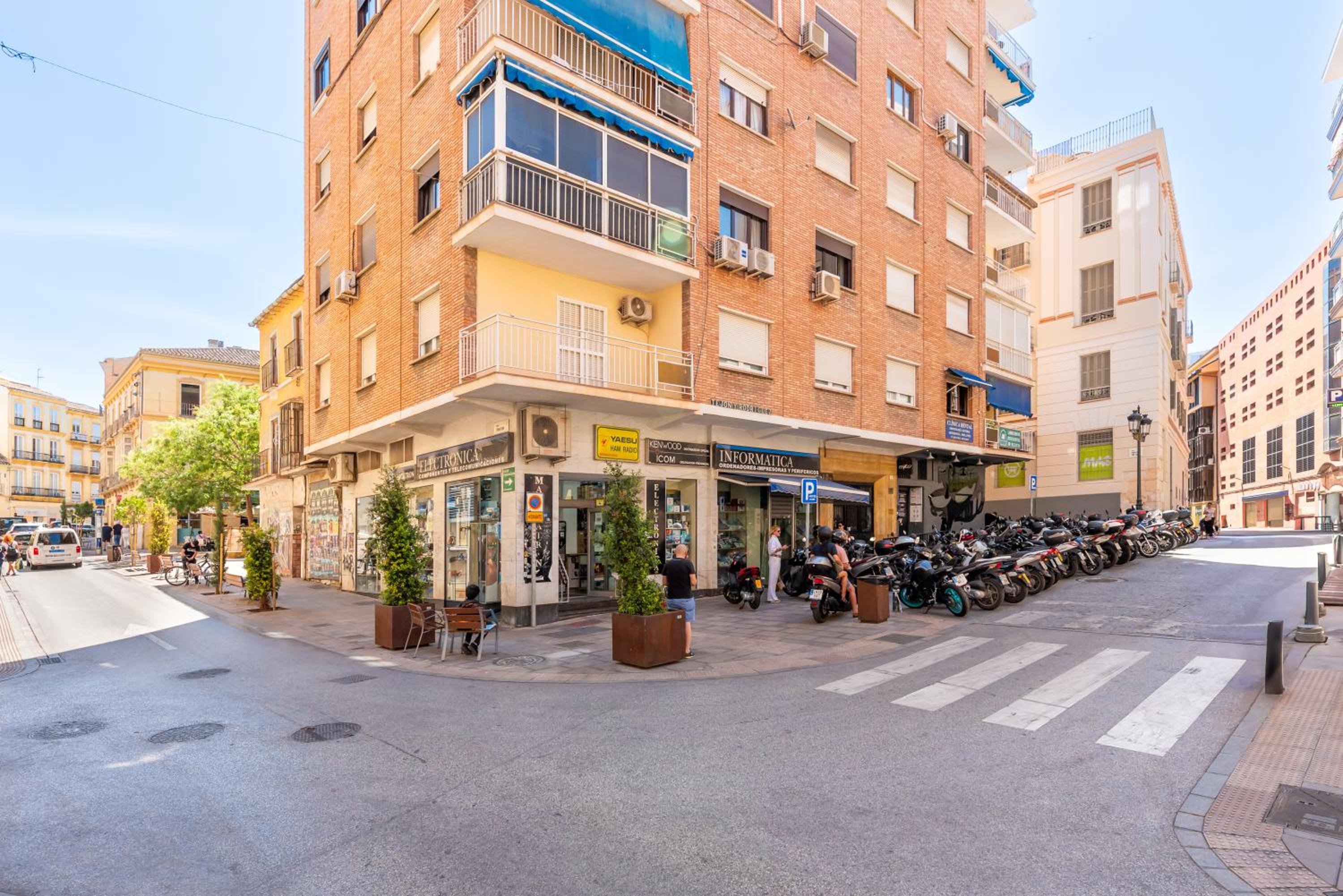 WintowinRentals Céntrico y Luminoso Apartamento en el Corazón de Málaga