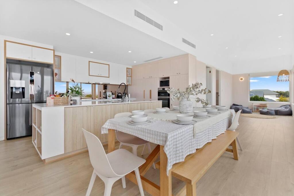 Sunnyside Sellicks Beach Family friendly oasis Sleeps 12 with Sea Views