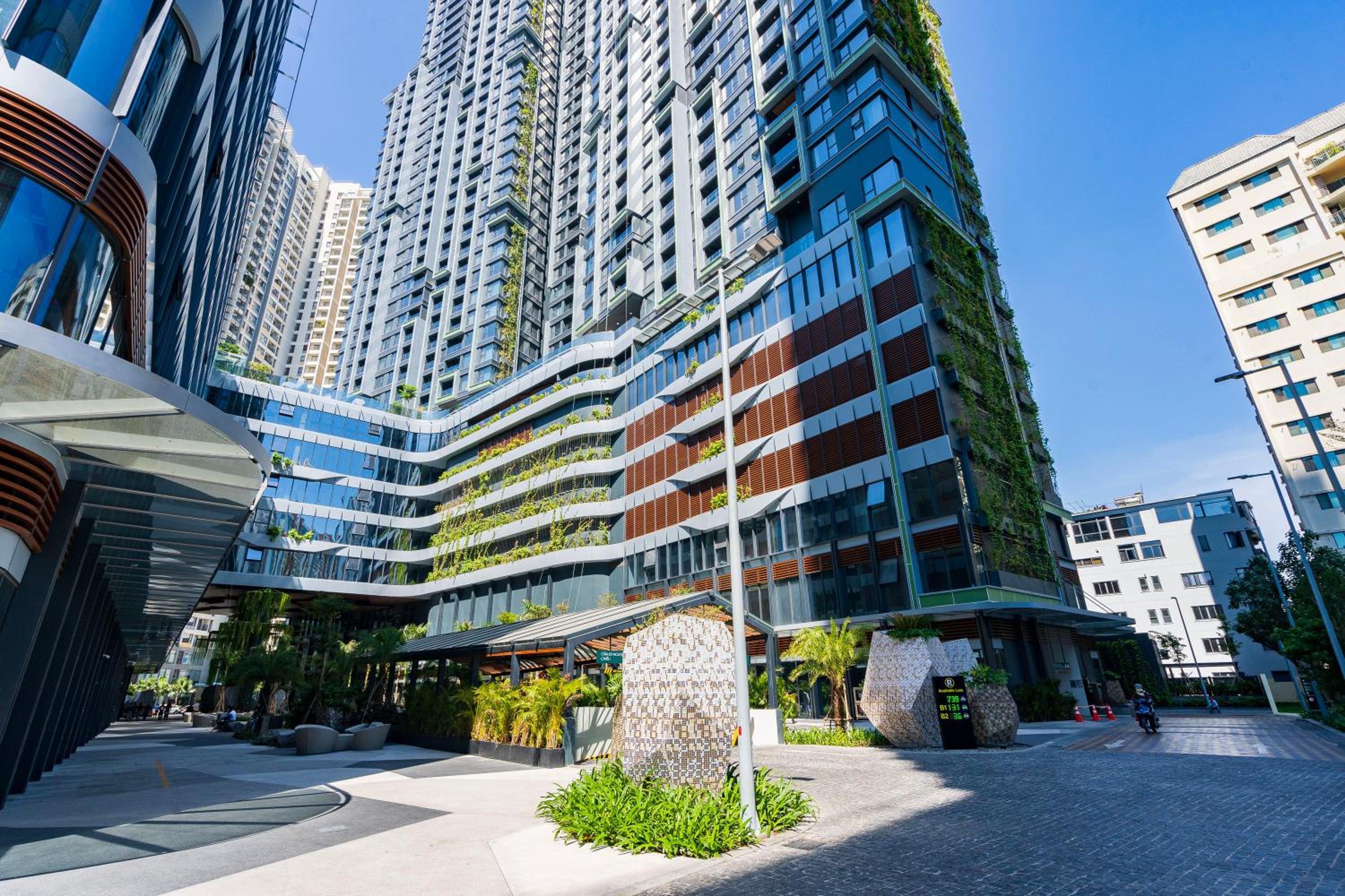 Lumiere Riverside Condotel in HCMC