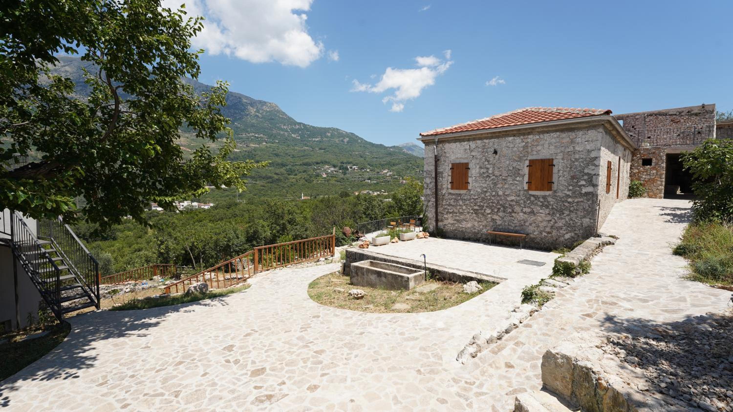 Montenegro Tower - sleep in a tent