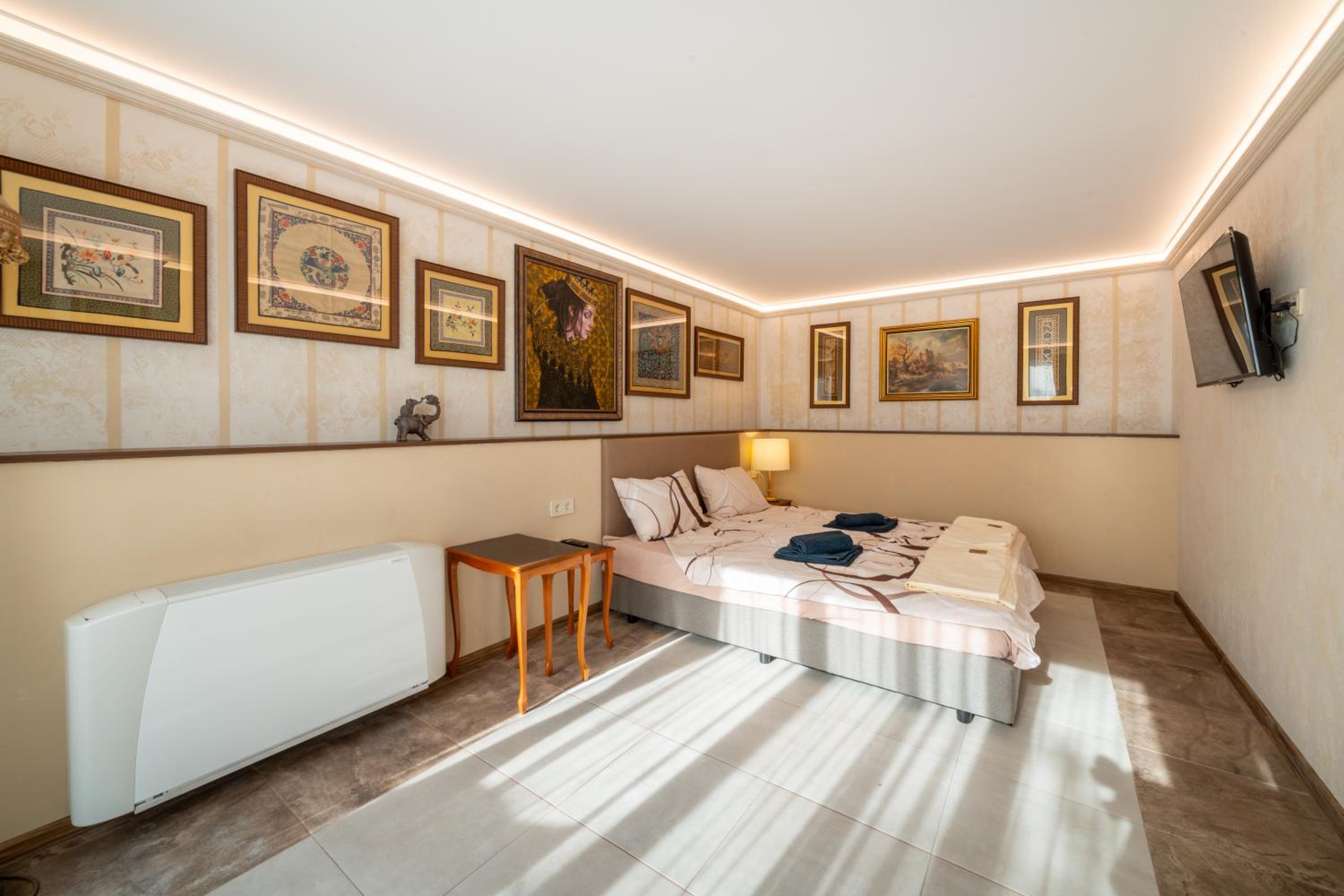 Stella Guesthouse