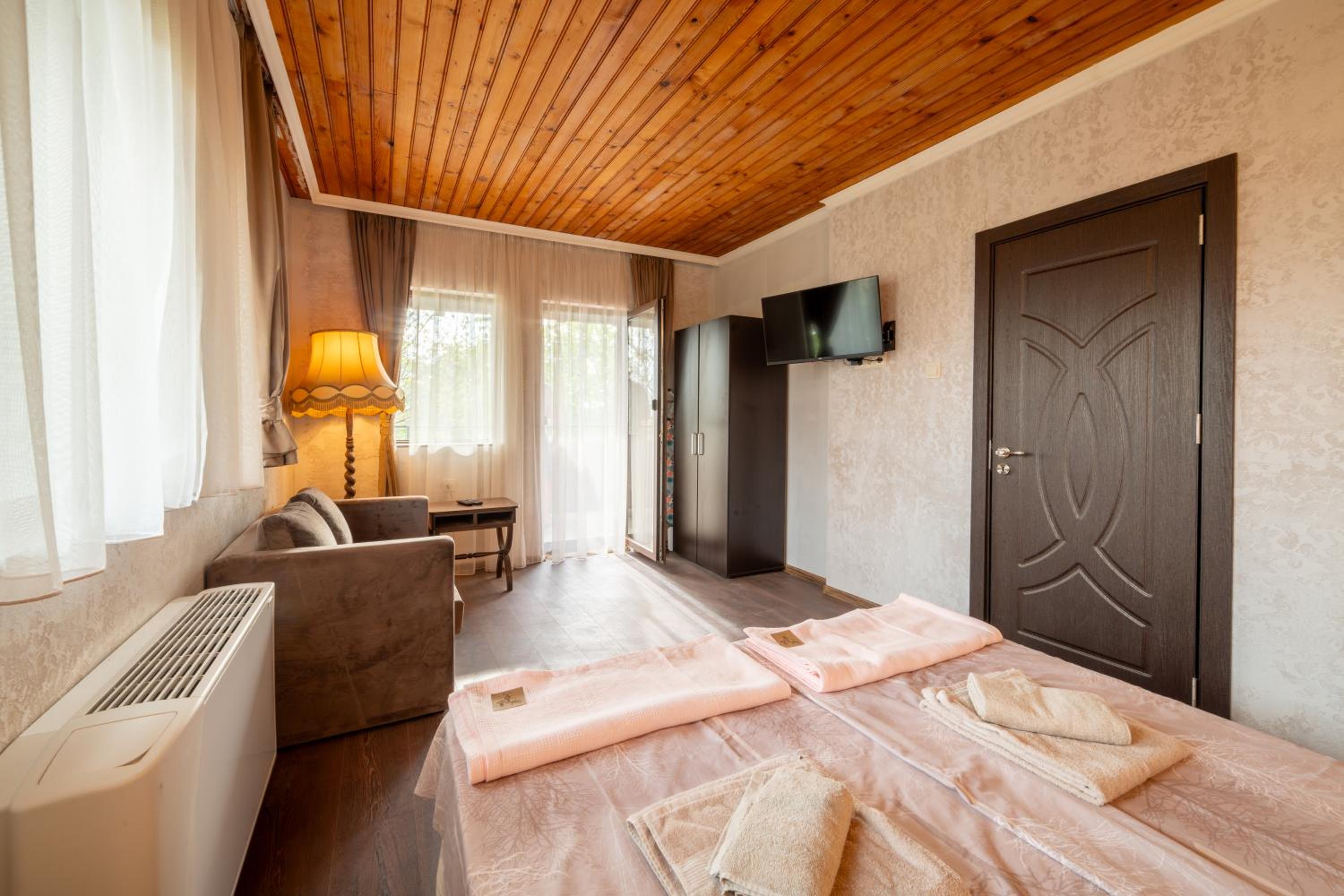 Stella Guesthouse