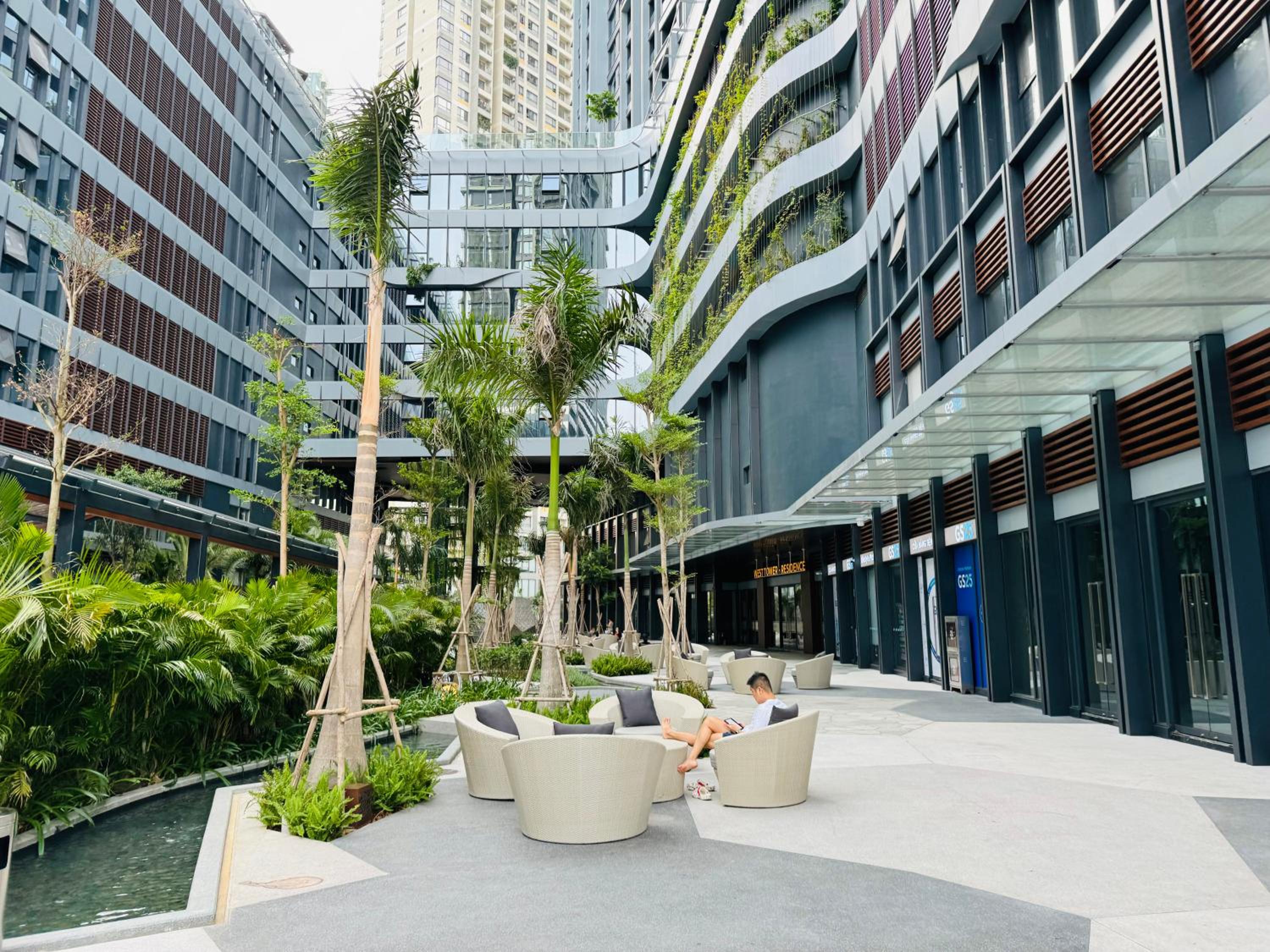 Lumiere Riverside Condotel in HCMC