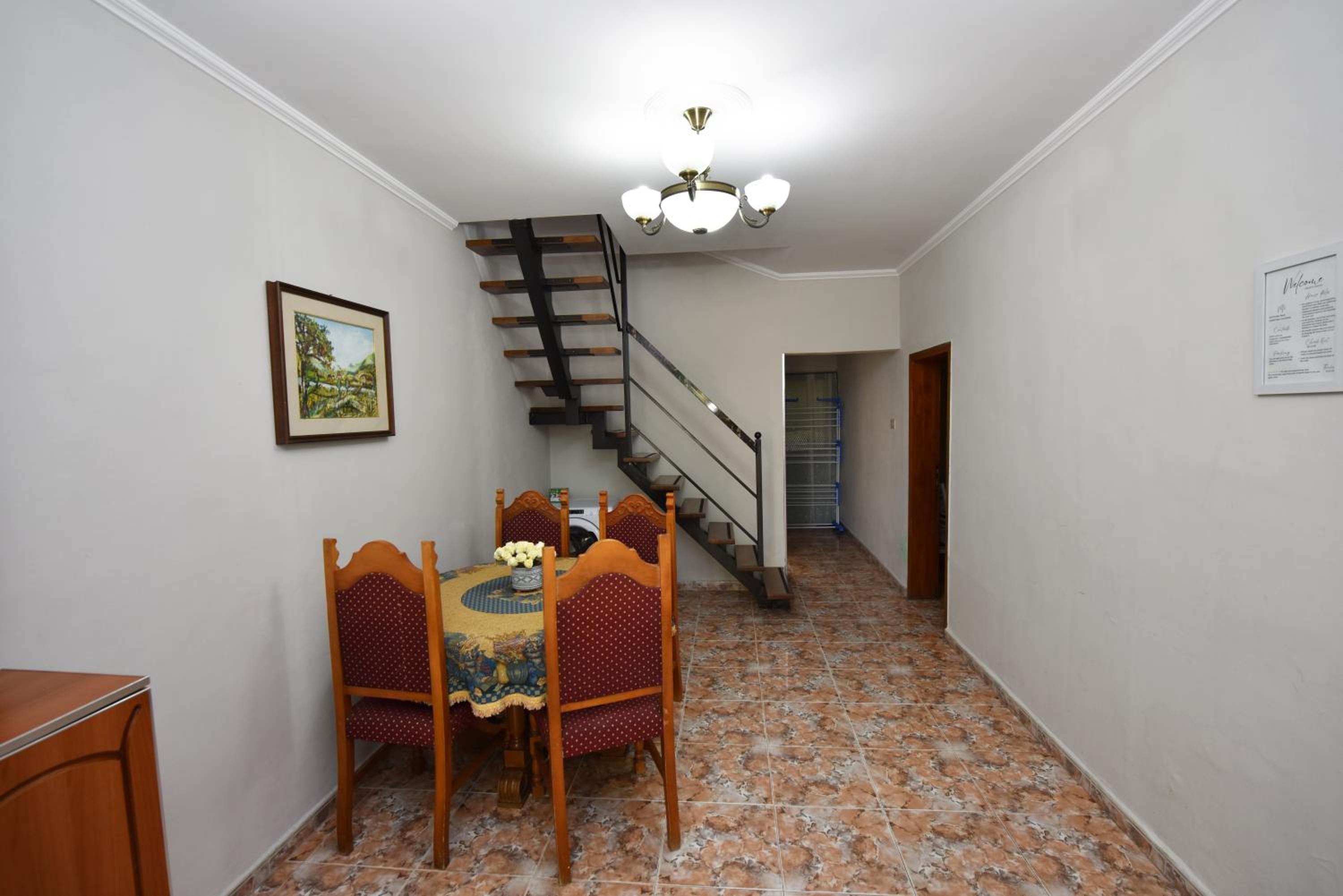 Fran's Traditional House