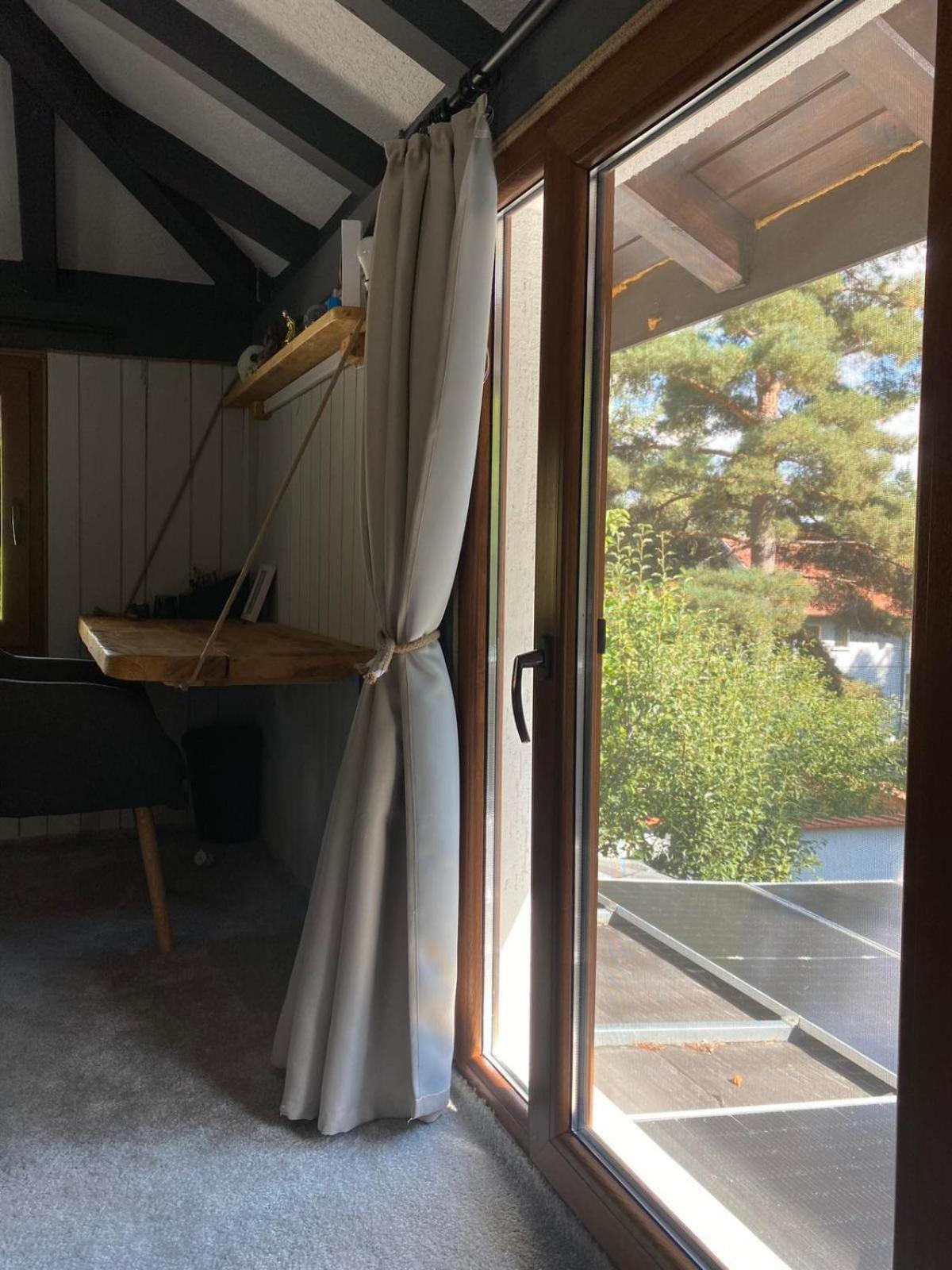 Villa Yarema Mountain Relax with Hot Jacuzzi & Sauna by BookVillaBG
