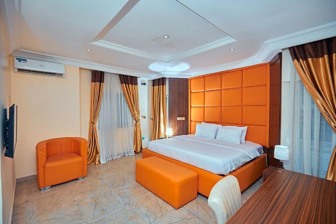 Apartment550