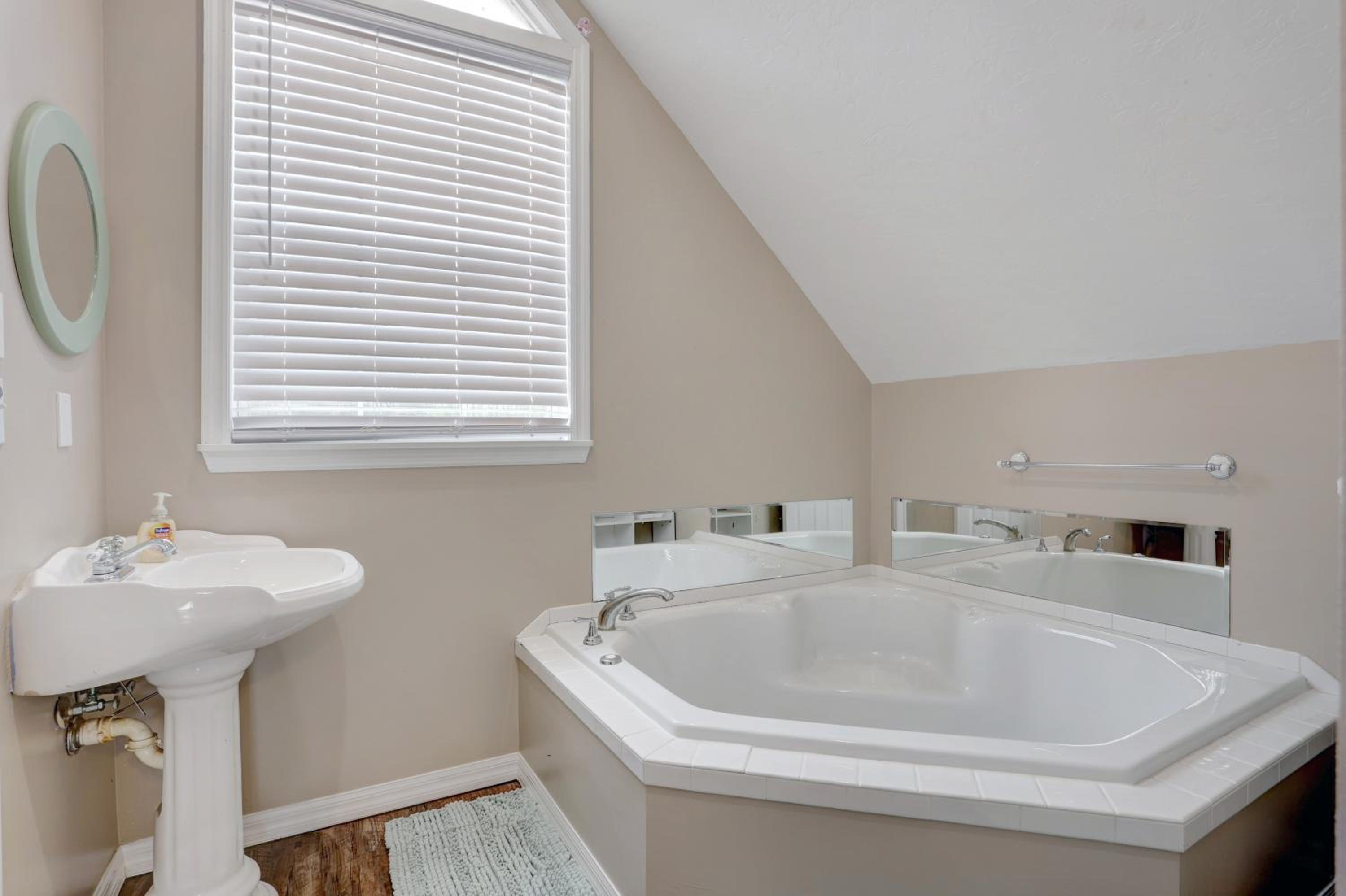 Suwannee River Luxury Home view 5