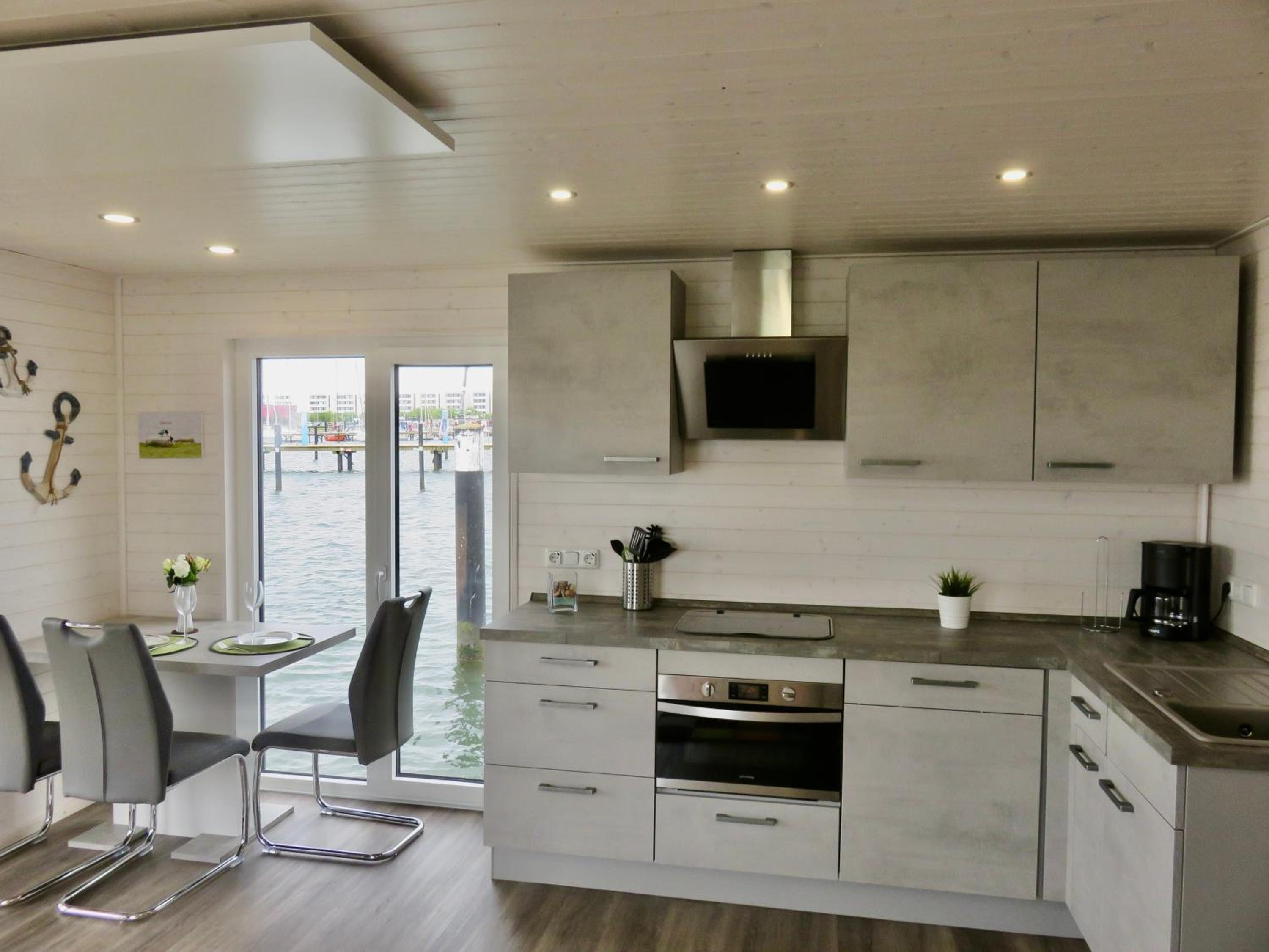 Hausboot Bali