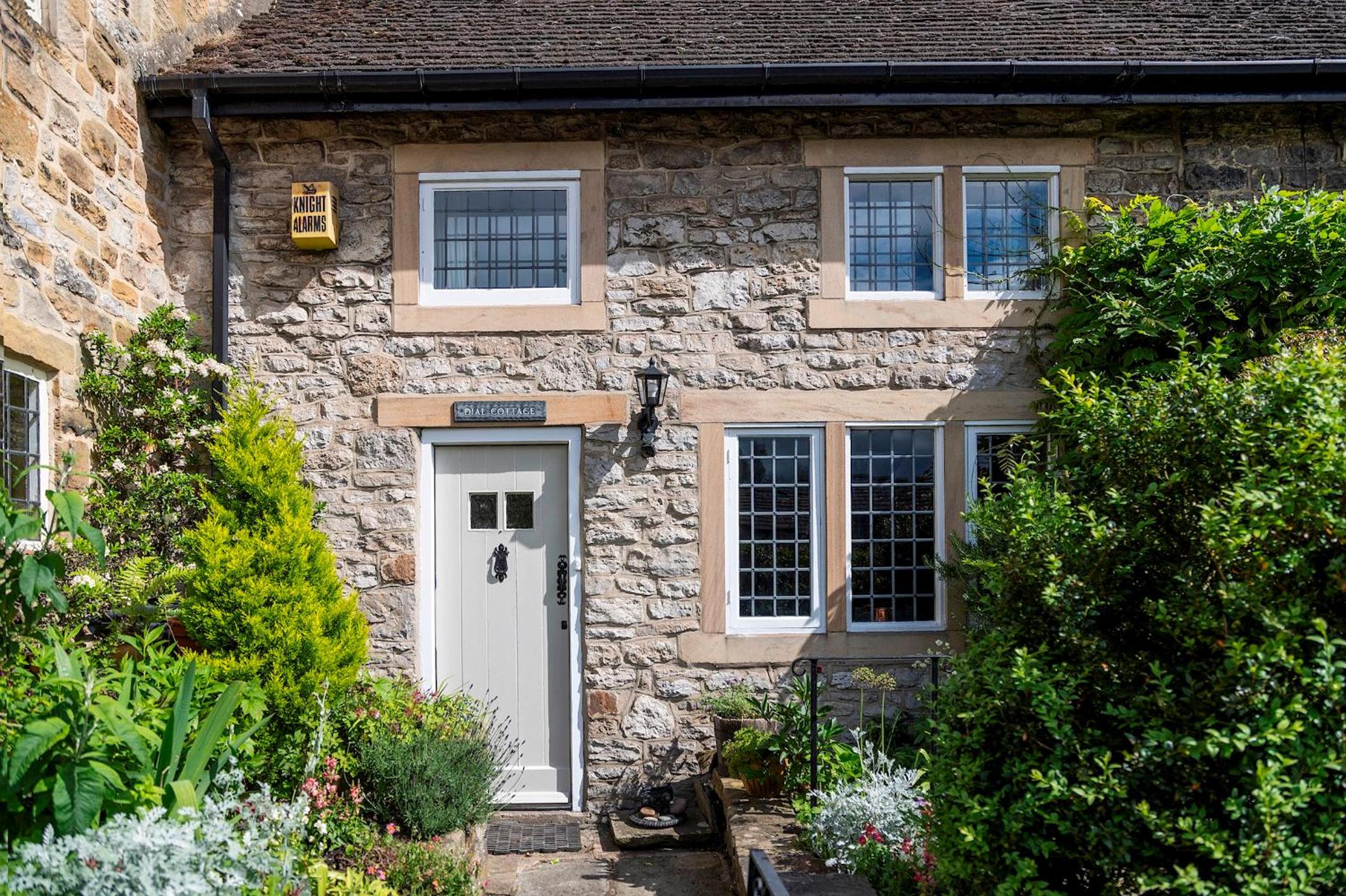 Dial Cottage - Bakewell - Pass the Keys