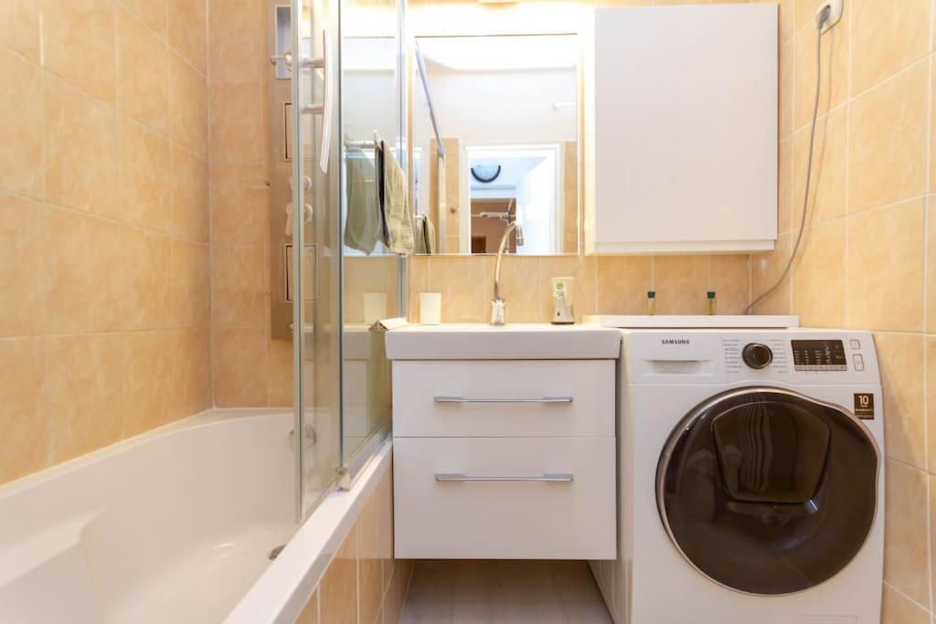 Budapest Grand Comfort Apartment By NW view 3