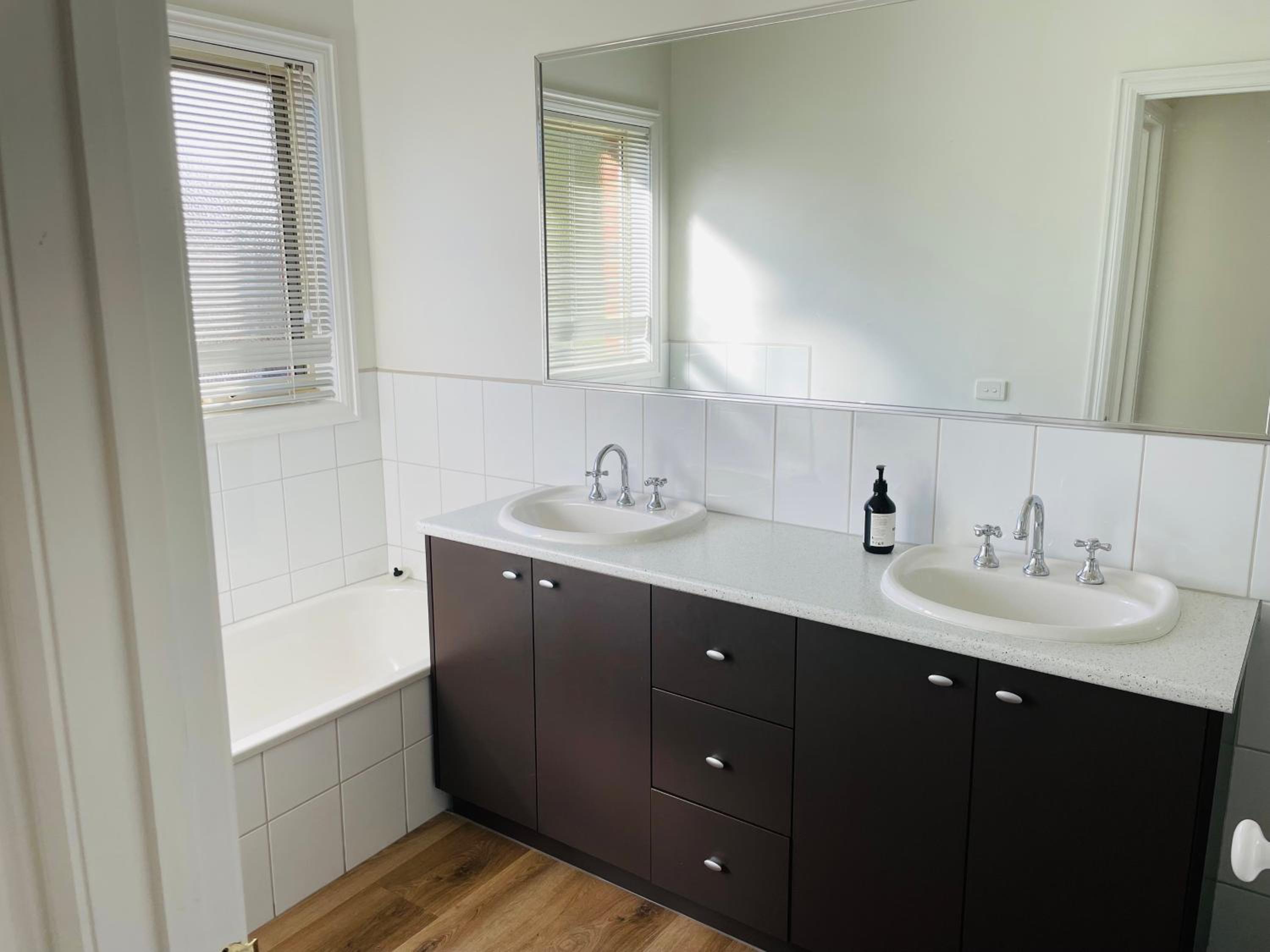 Quiet & Spacious Family-friendly 3BR 2Bath Home