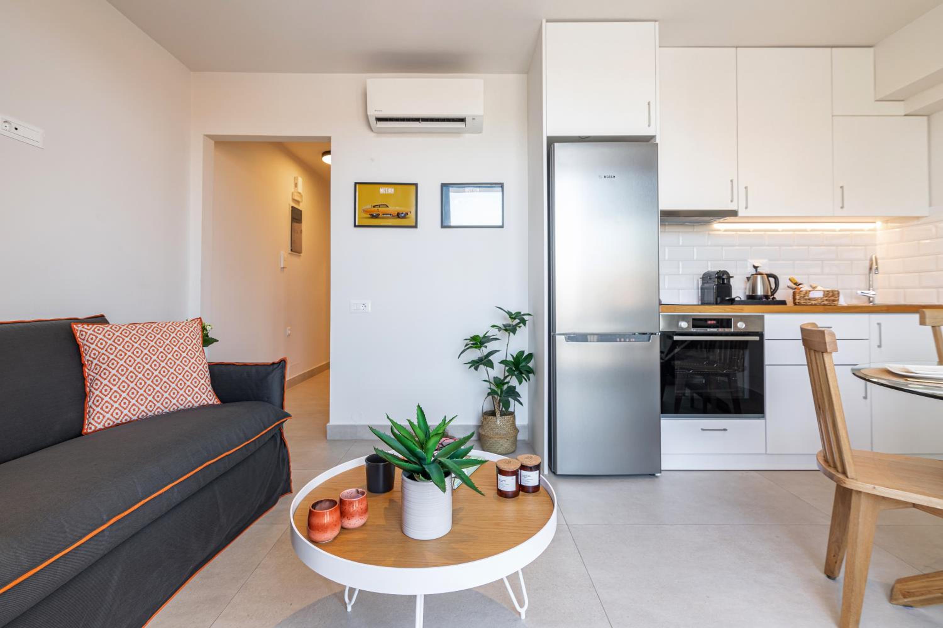 Athinais Urban Living 1 just 2 minutes From The Port view 2