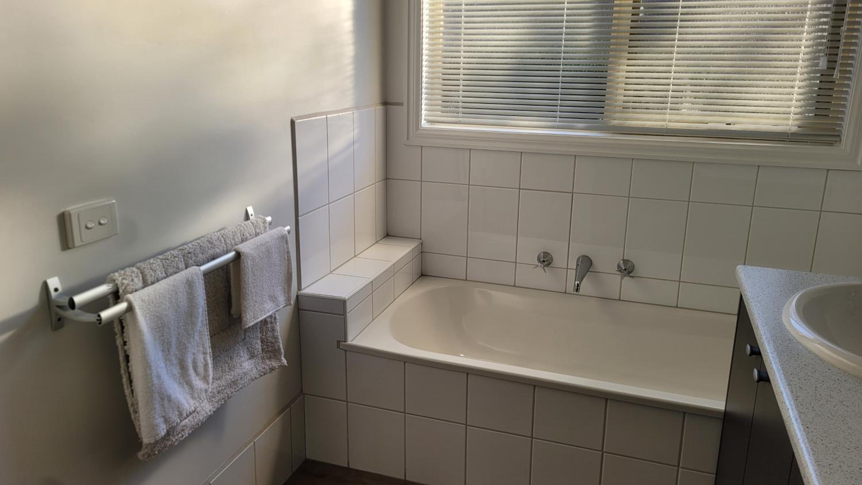 Quiet & Spacious Family-friendly 3BR 2Bath Home