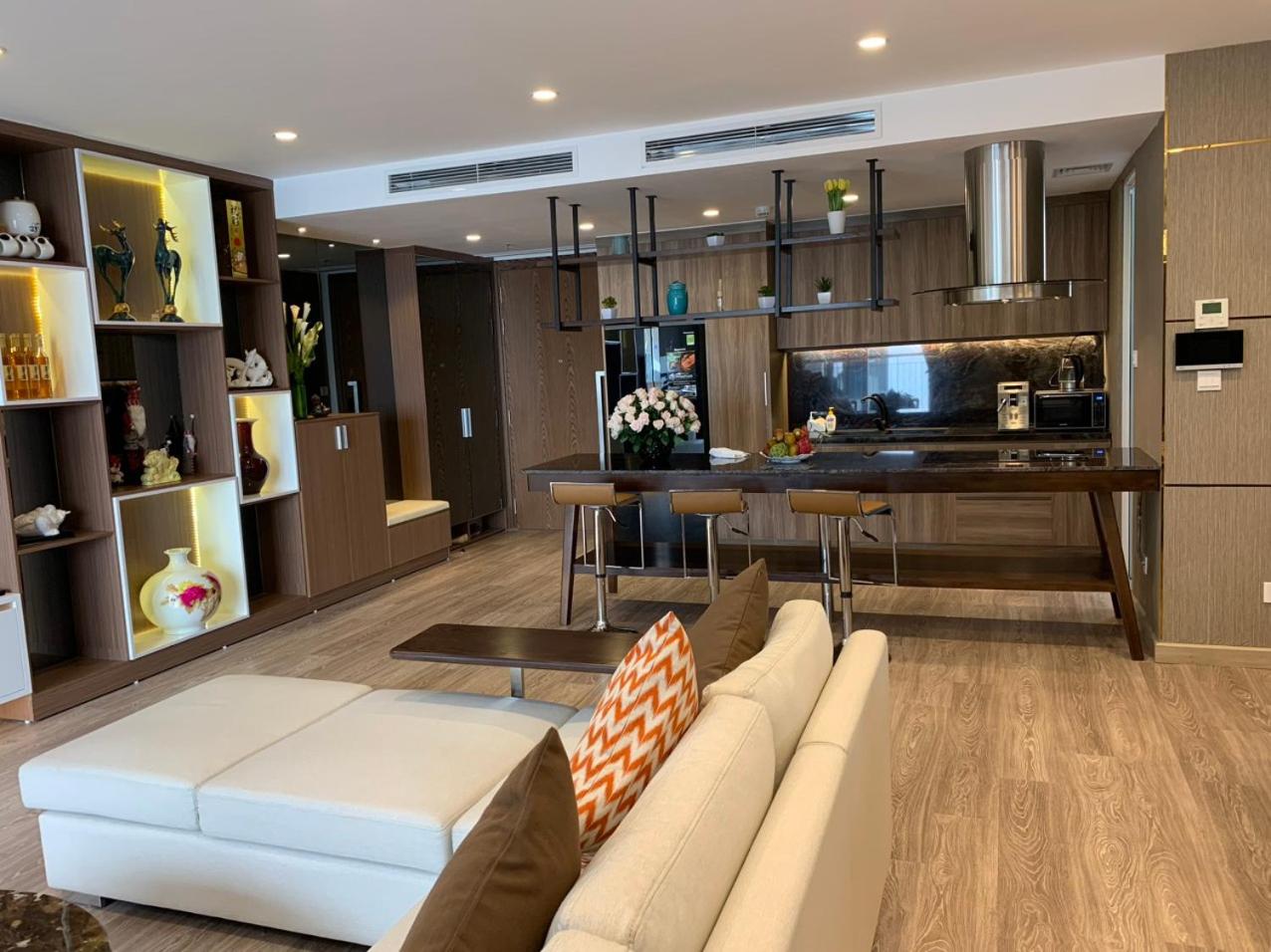 Lush apartment