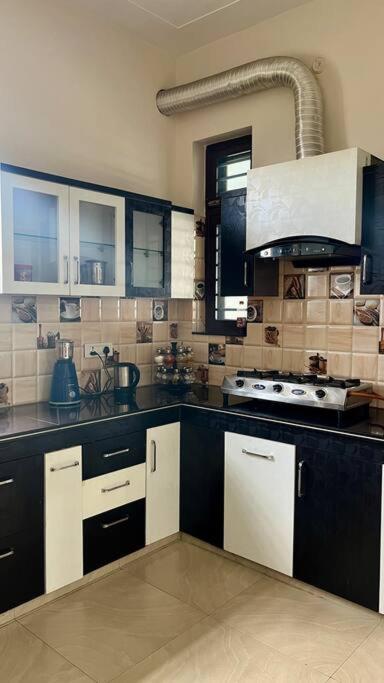 2BHK Entire Home in Rishikesh Whispering Bird