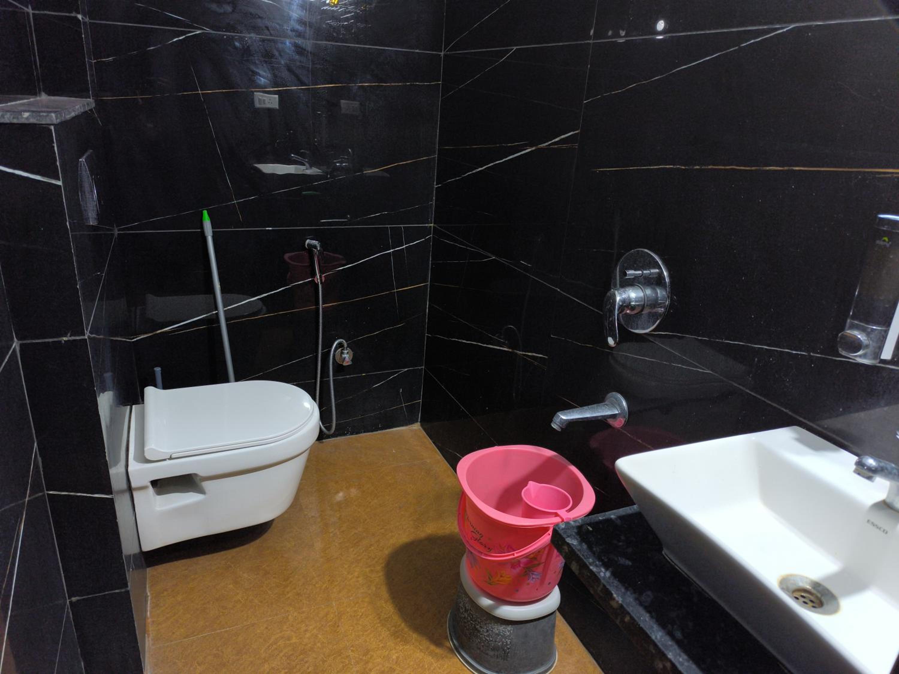 Orraica Indore Exoticasa SL