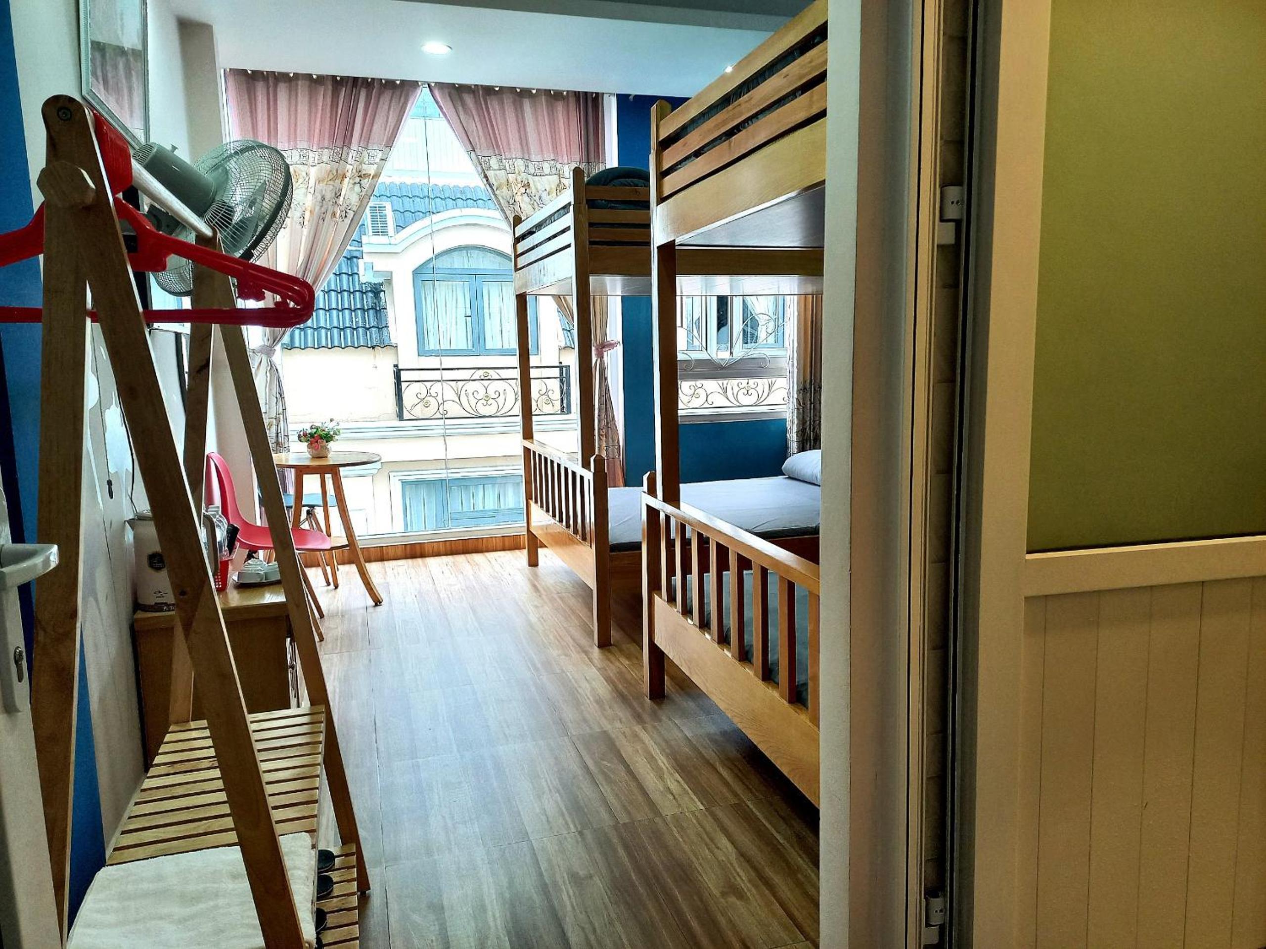 Photo 6