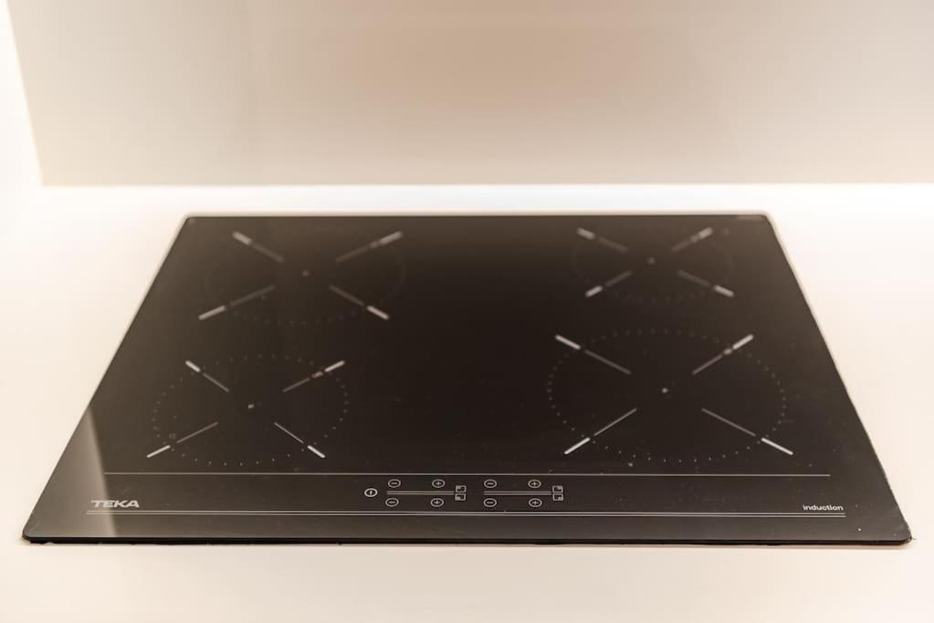 Luxury Living in Shkoder Historic Heart by Pik Host photo 3