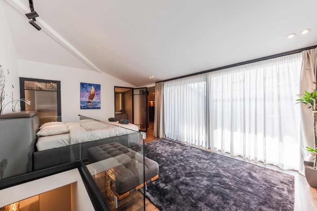 Luxury Living in Shkoder Historic Heart by Pik Host