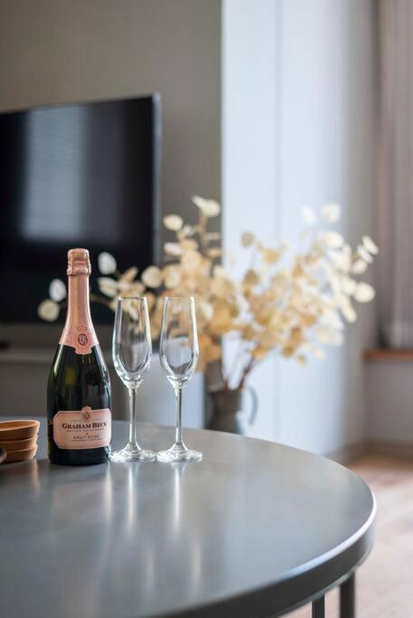 Cartwright Apartment Stylish City Retreat