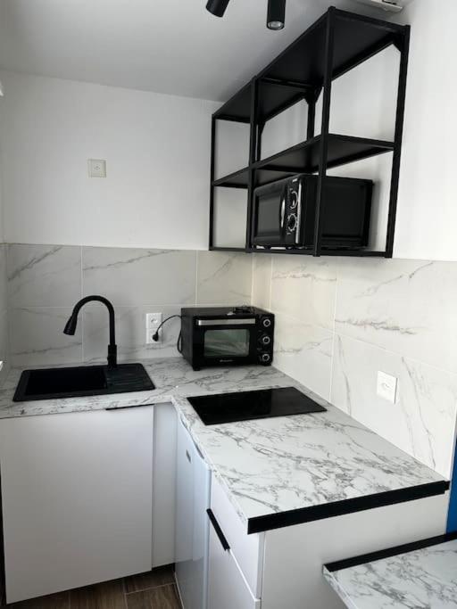 Pearl Arbor Suites