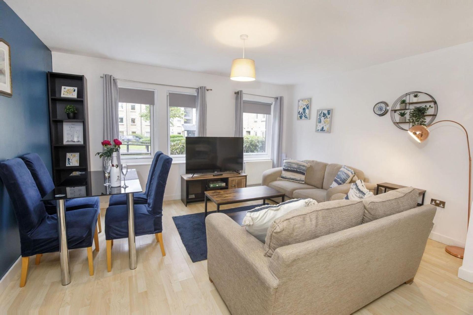 1 Liber House with free onsite parking view 3