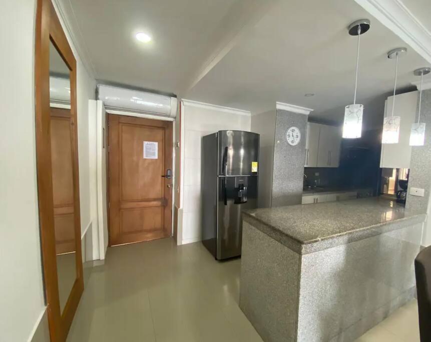 Modern Apartment in Laguito