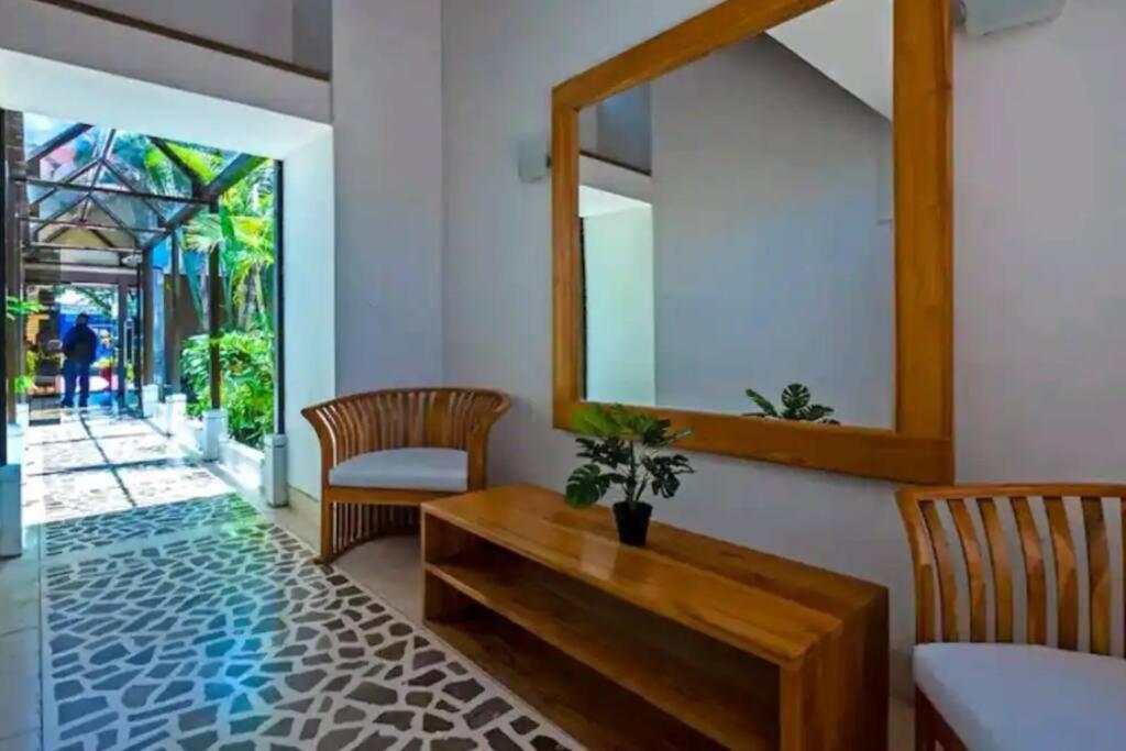 Modern Apartment in Laguito