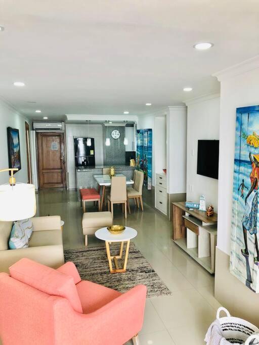 Modern Apartment in Laguito
