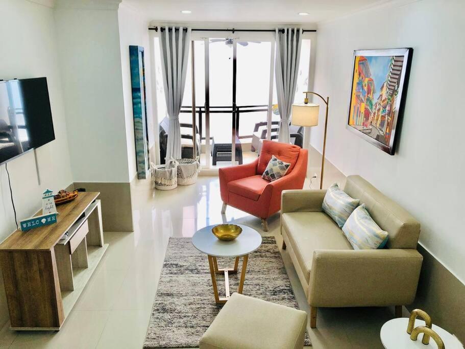 Modern Apartment in Laguito