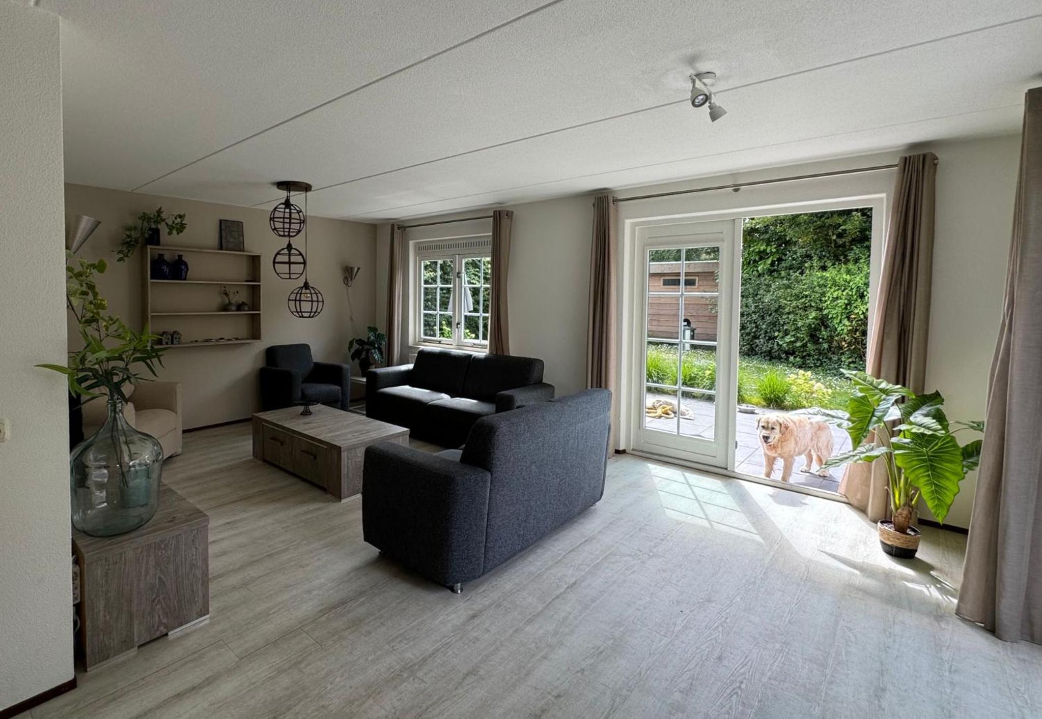 Modern Vakantiehuis op Loopafstand van de Zee in Kamperland view 5