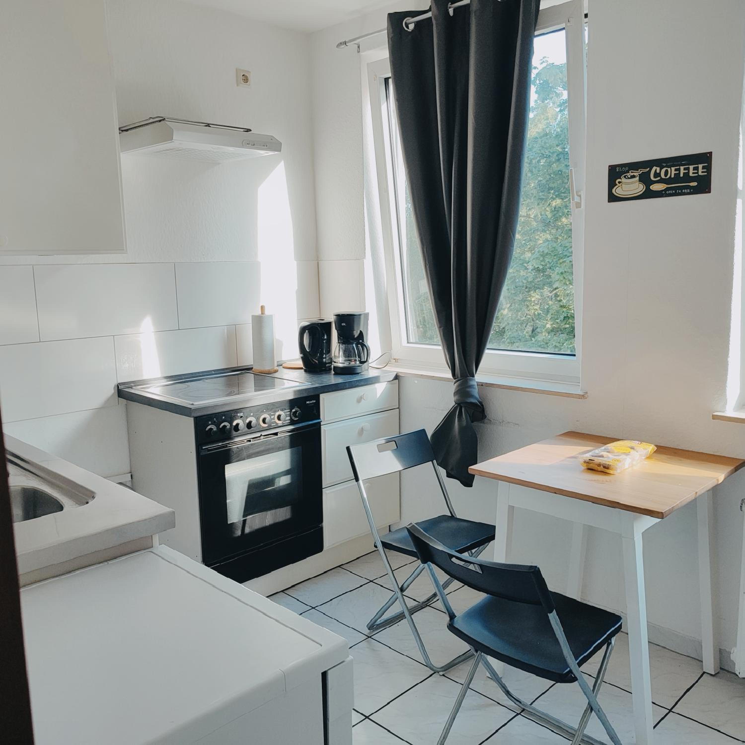 Ferienwohnung Monteurwohnung Messewohnung Duisburg Süd Grenze Düsseldorf 6 Personen