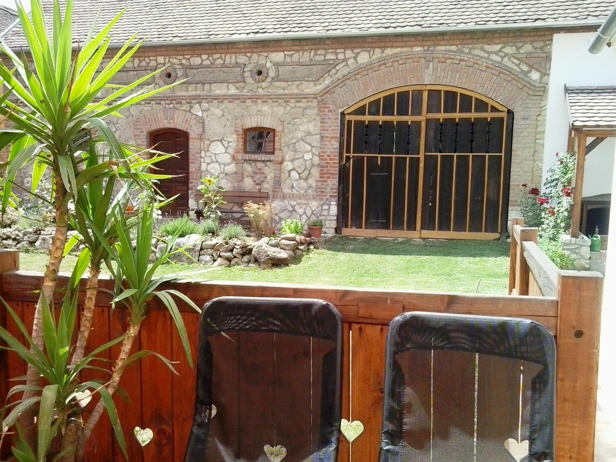 Photo 32