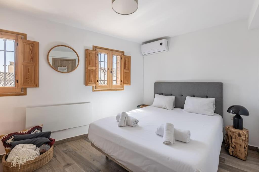 Casa Luna - Townhouse in Granada with open Terrace view 4
