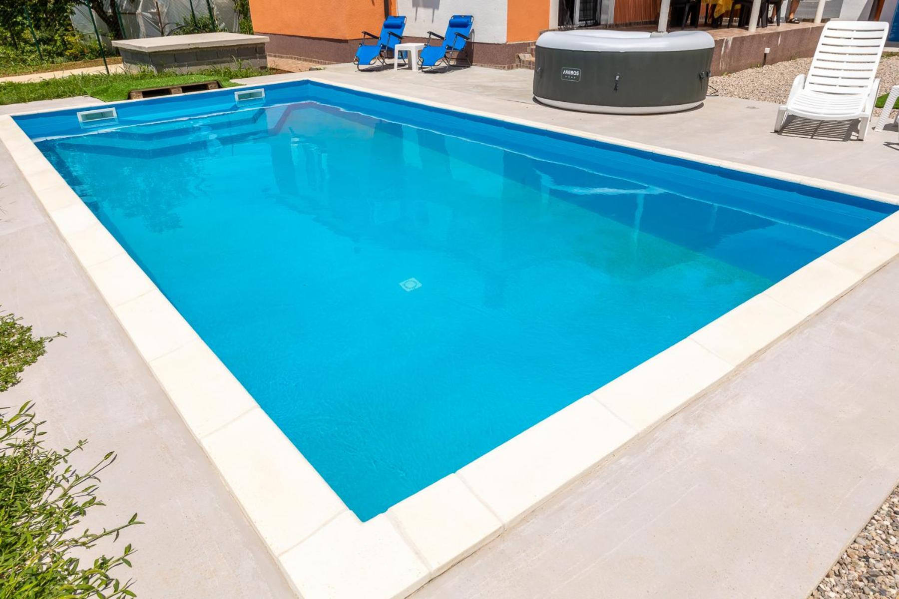 Villa Orange House